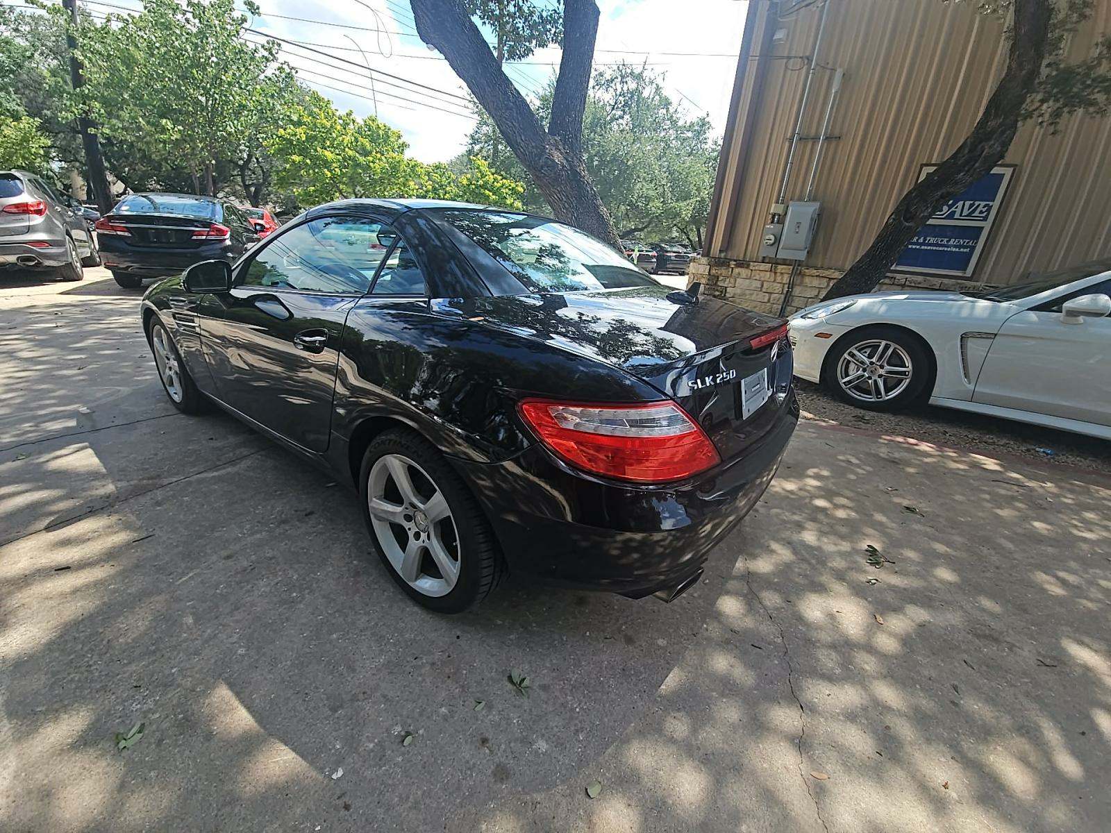 2015 Mercedes-Benz SLK SLK 250 RWD