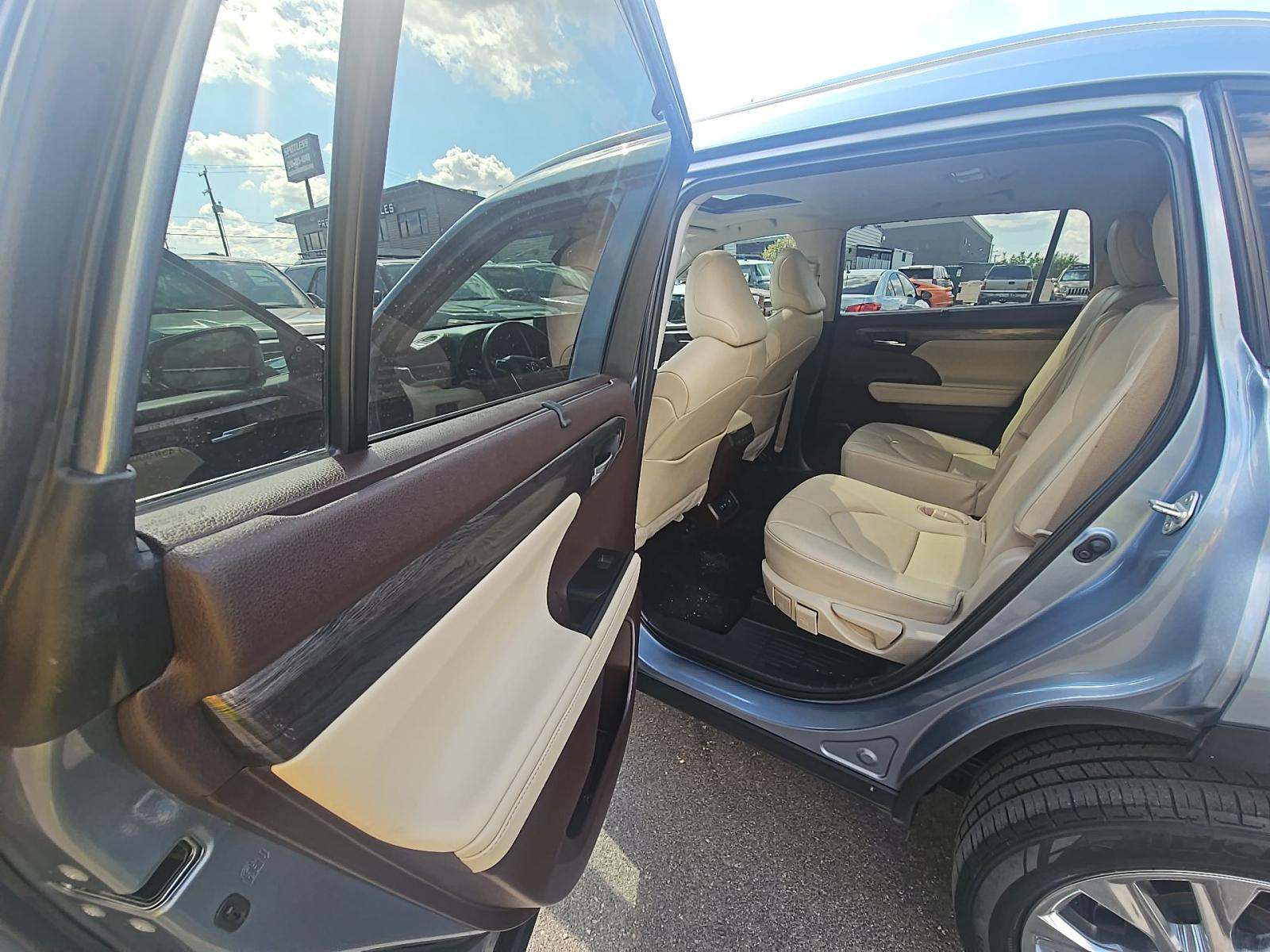 2020 Toyota Highlander Limited FWD