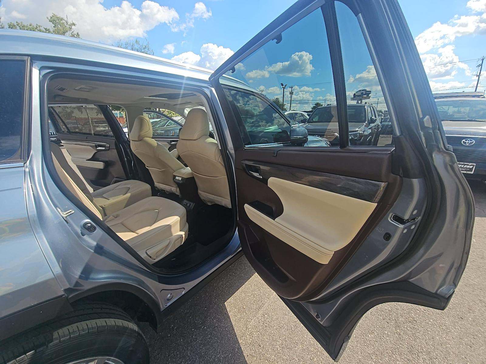 2020 Toyota Highlander Limited FWD