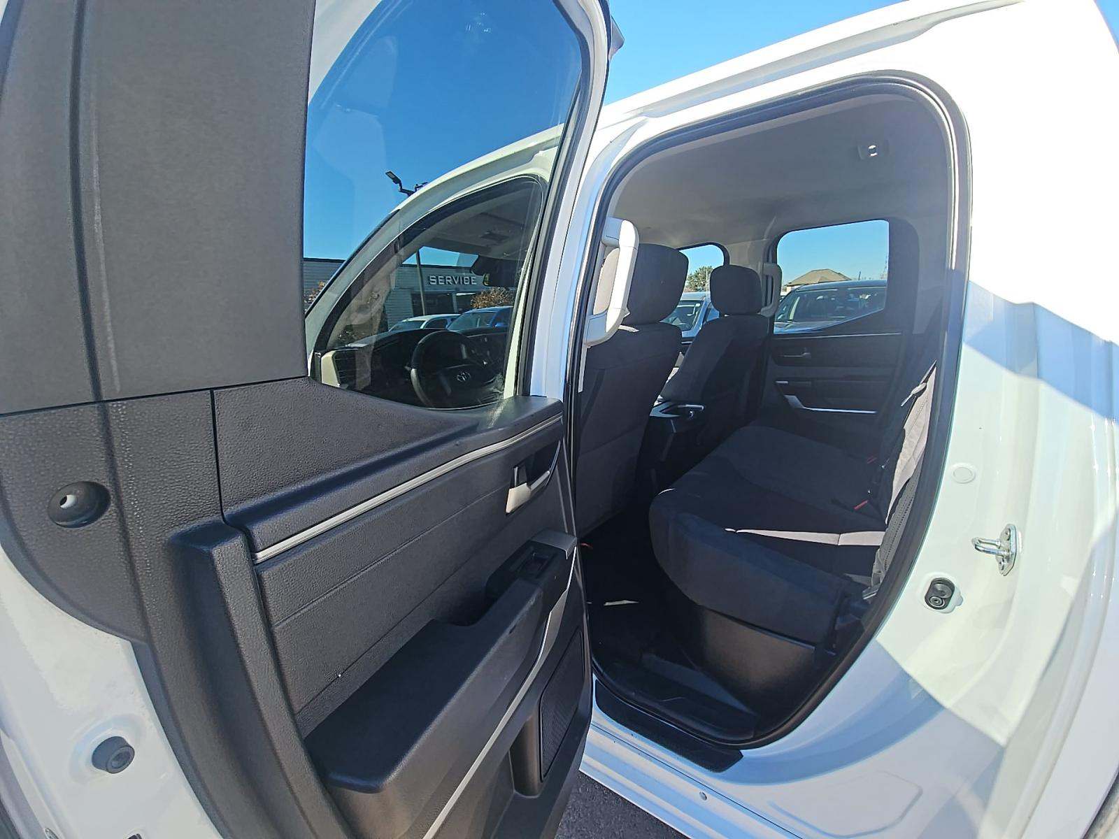 2022 Toyota Tundra SR5 AWD