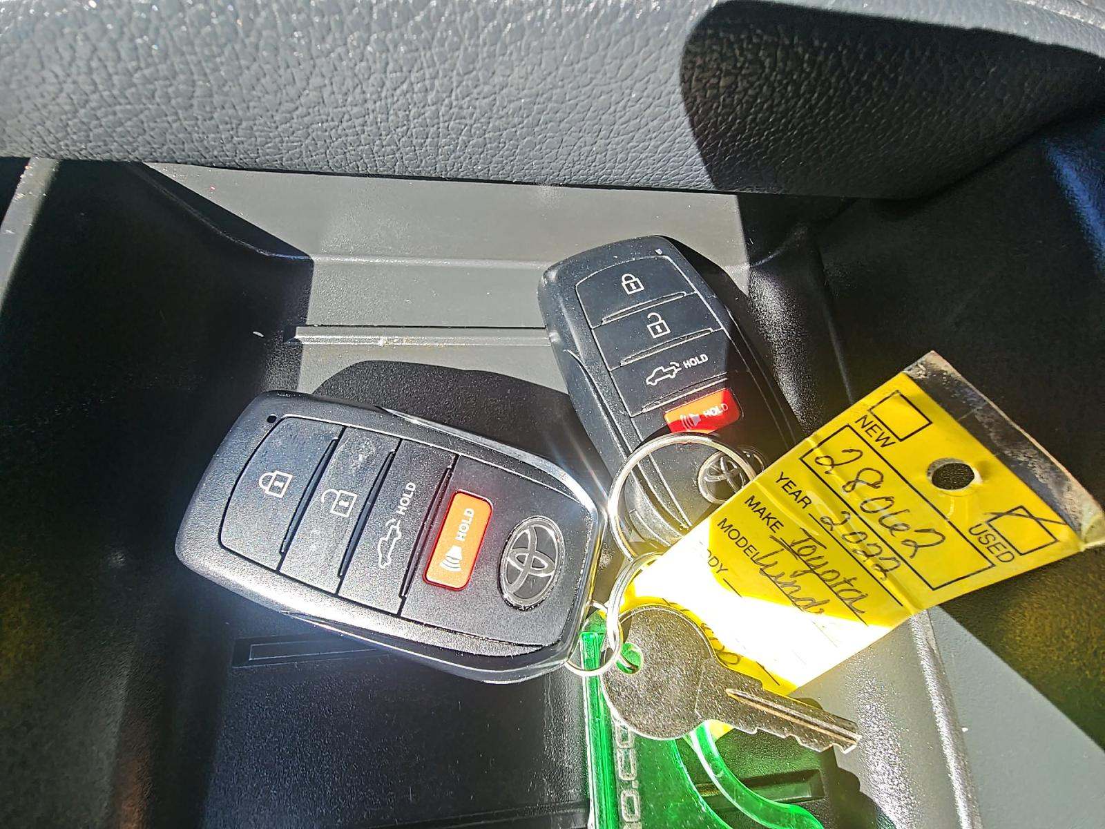 2022 Toyota Tundra SR5 AWD