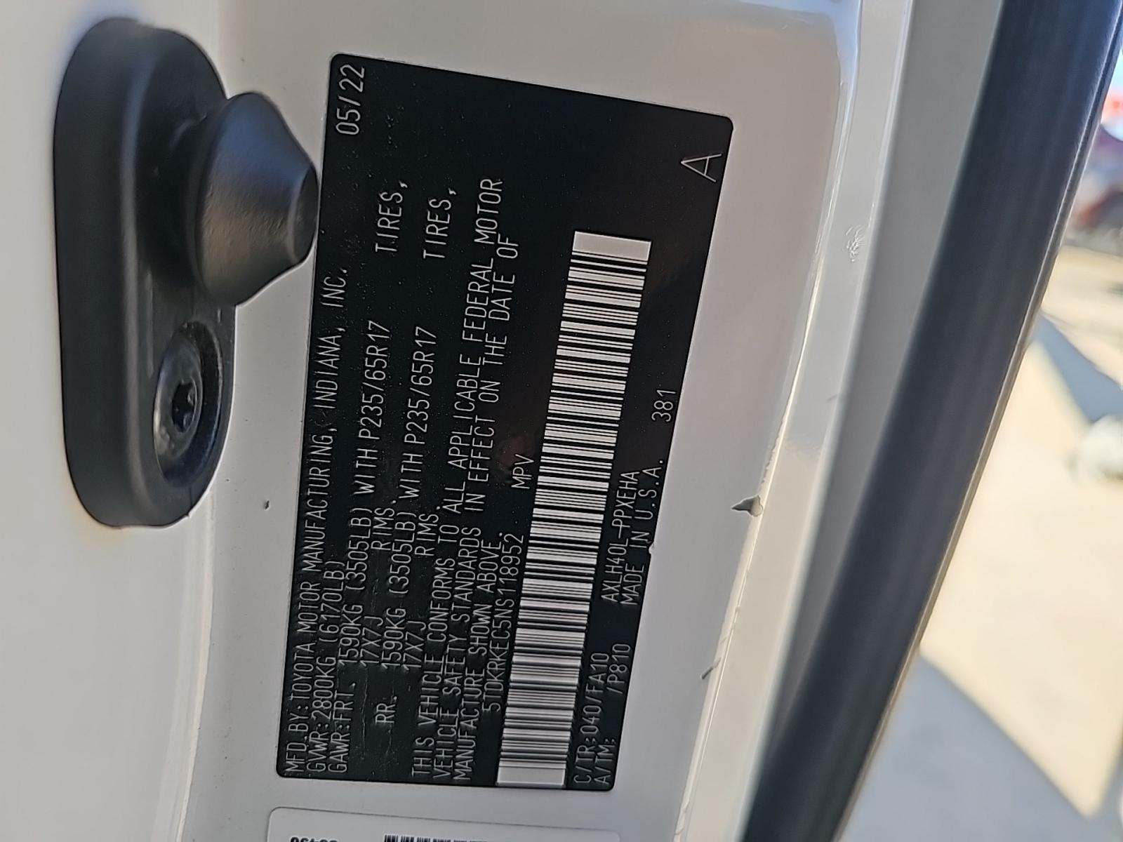 2022 Toyota Sienna LE FWD