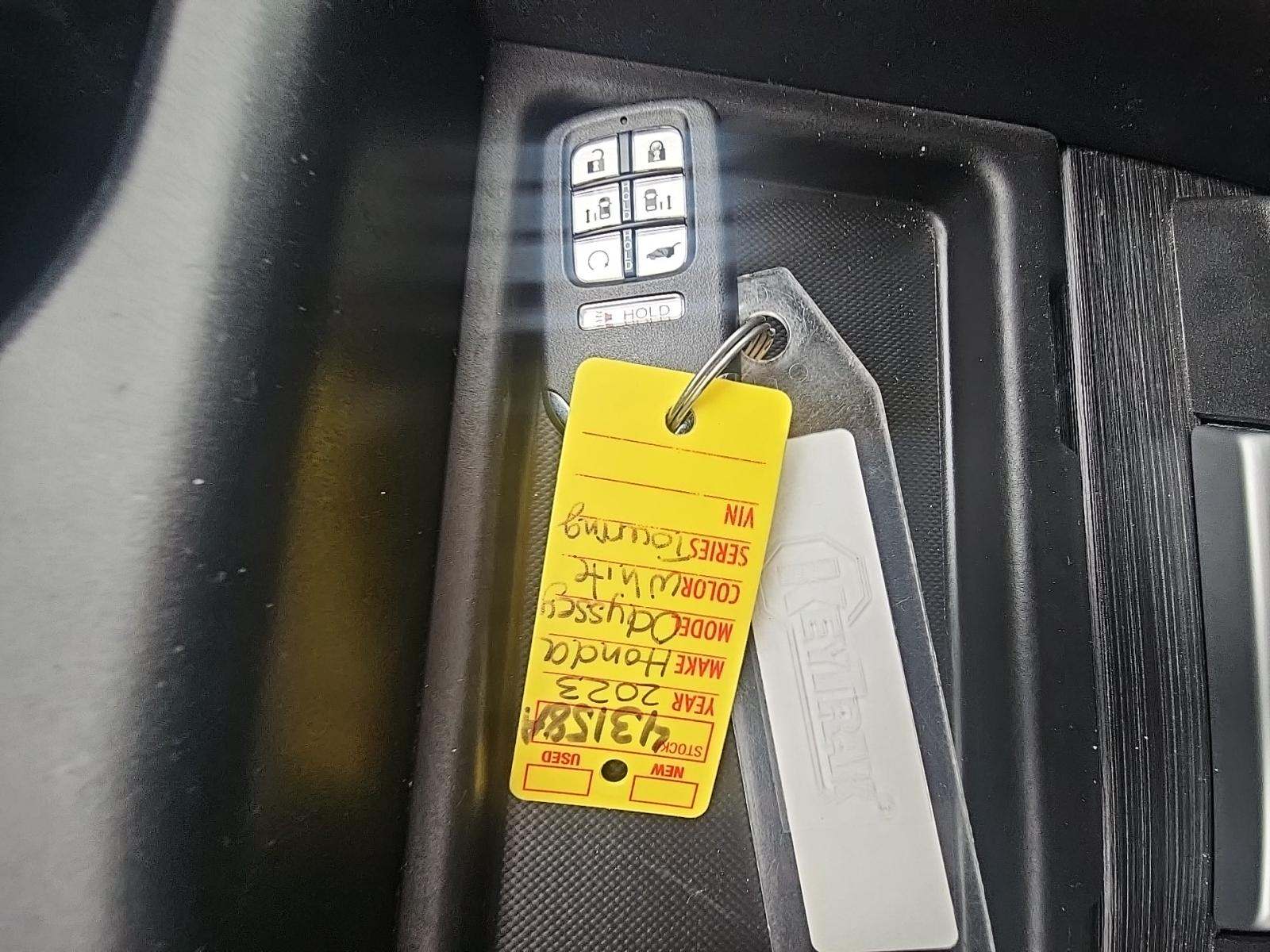 2023 Honda Odyssey Touring FWD