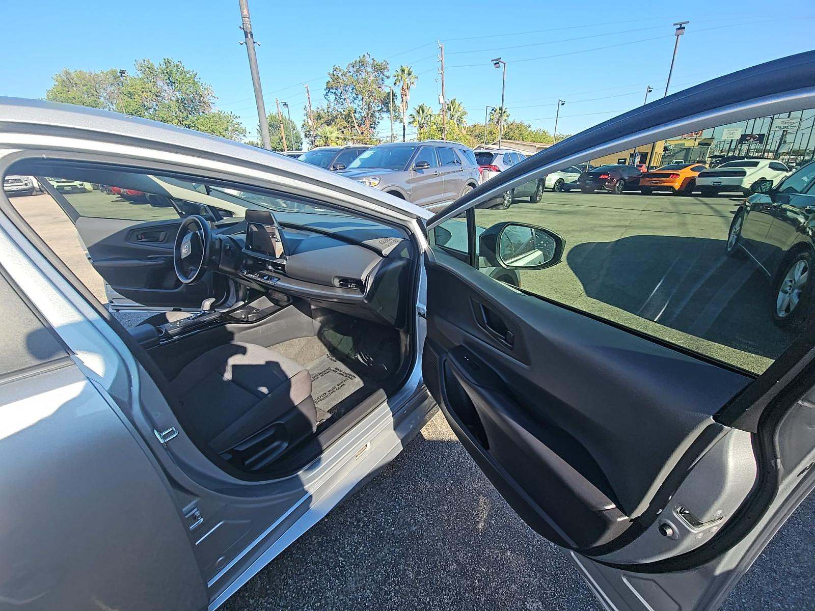 2024 Toyota Prius LE FWD