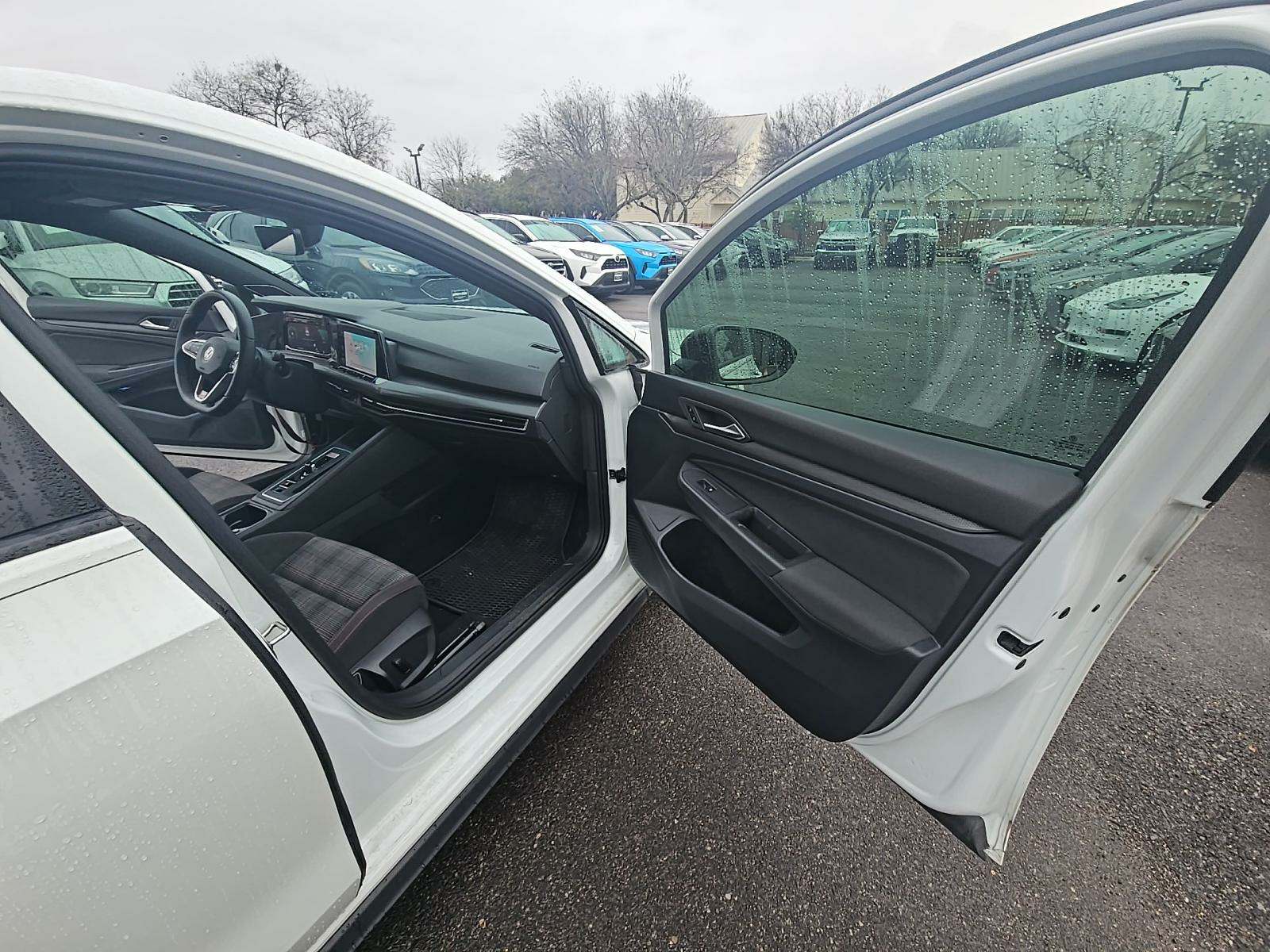 2022 Volkswagen Golf GTI 2.0T SE FWD