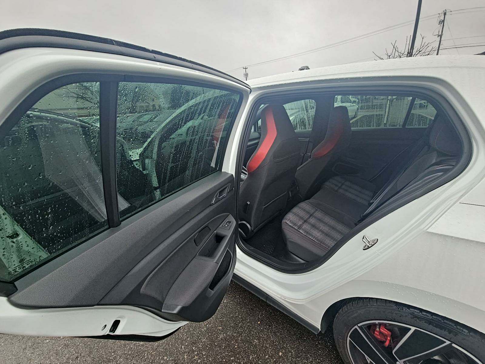 2022 Volkswagen Golf GTI 2.0T SE FWD