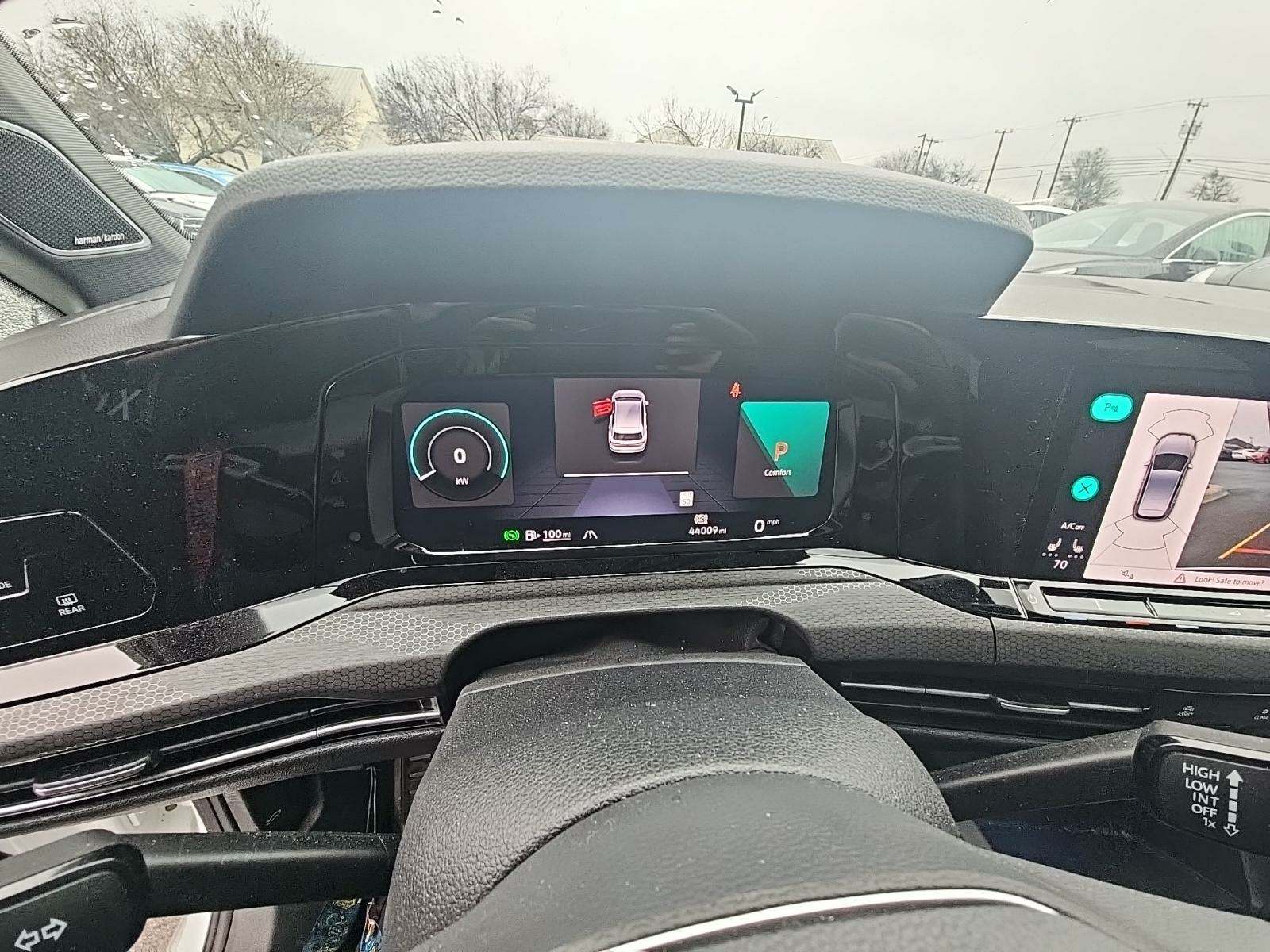 2022 Volkswagen Golf GTI 2.0T SE FWD