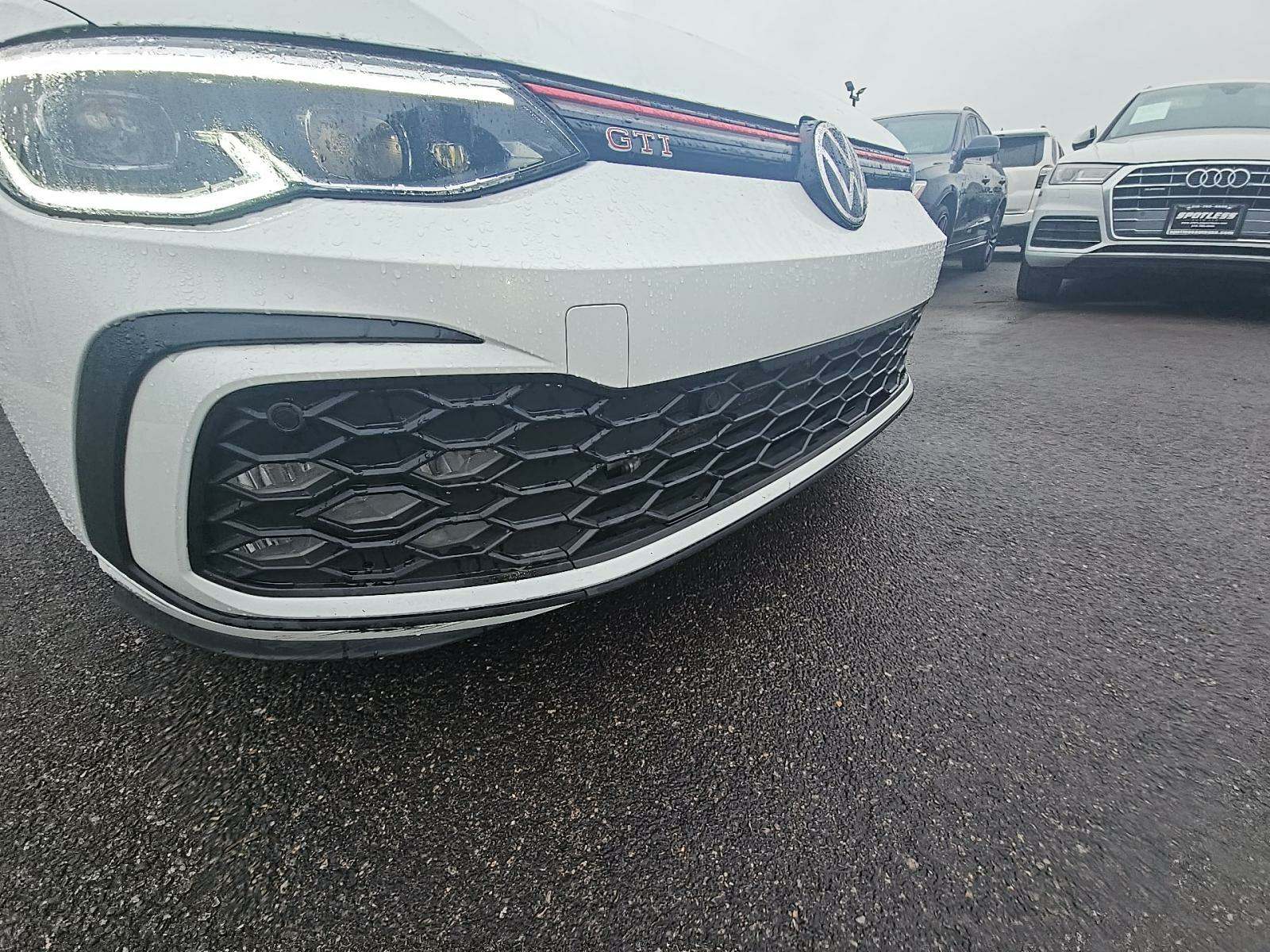 2022 Volkswagen Golf GTI 2.0T SE FWD