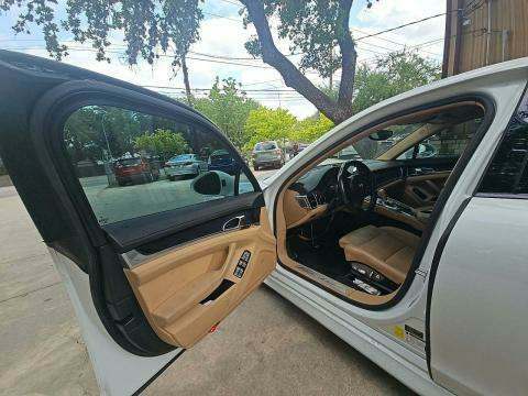 2013 Porsche Panamera Platinum Edition RWD