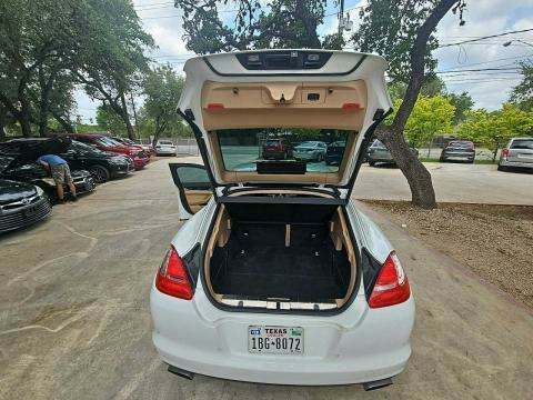 2013 Porsche Panamera Platinum Edition RWD