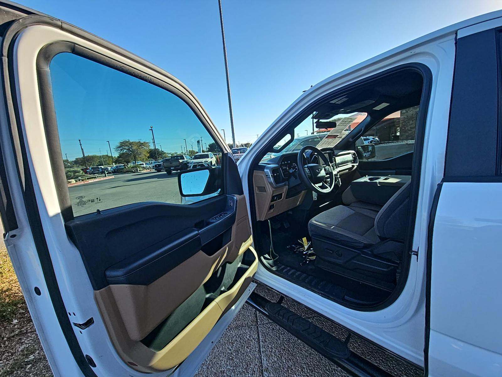 2023 Ford F-150 XLT RWD