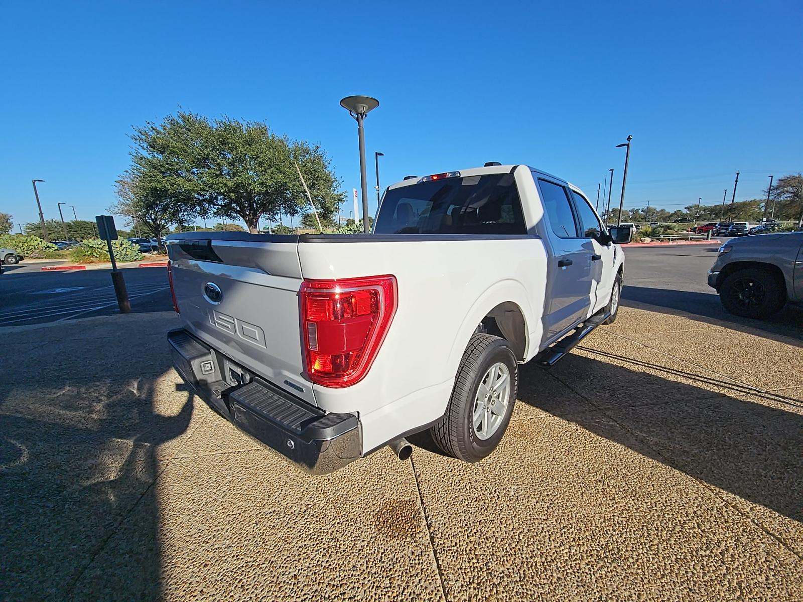 2023 Ford F-150 XLT RWD