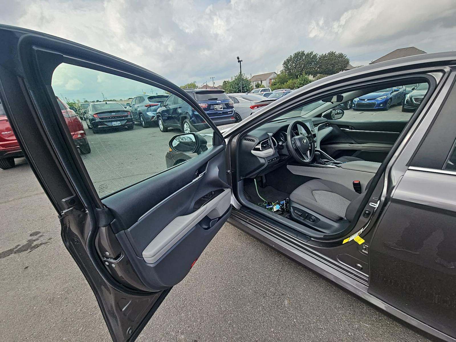 2023 Toyota Camry Hybrid LE FWD