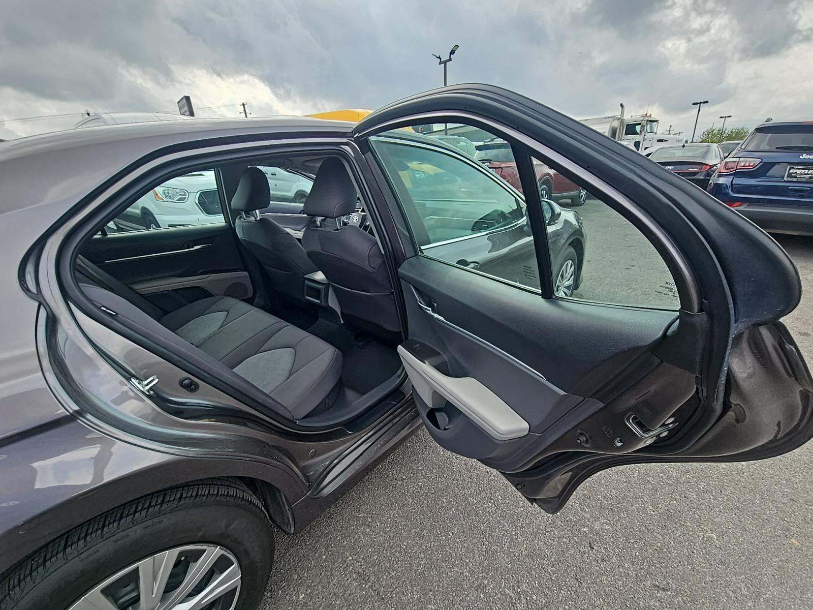 2023 Toyota Camry Hybrid LE FWD