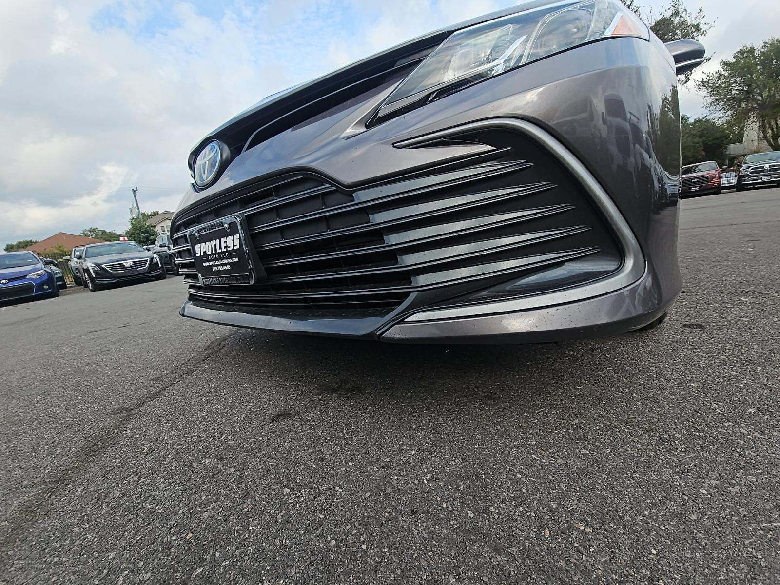 2023 Toyota Camry Hybrid LE FWD