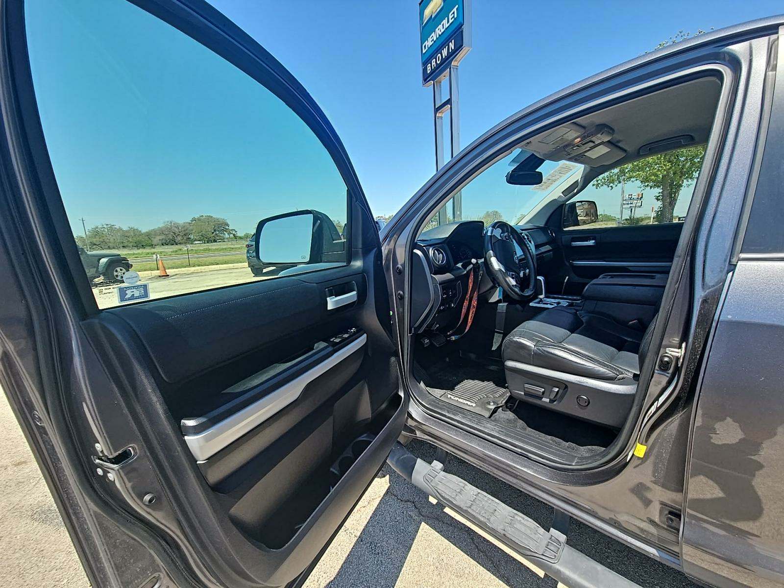 2020 Toyota Tundra SR5 AWD