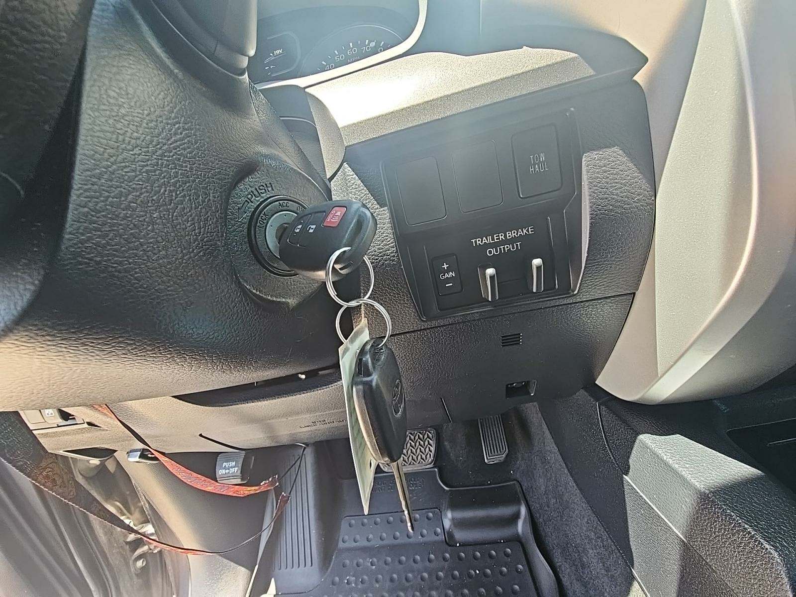 2020 Toyota Tundra SR5 AWD