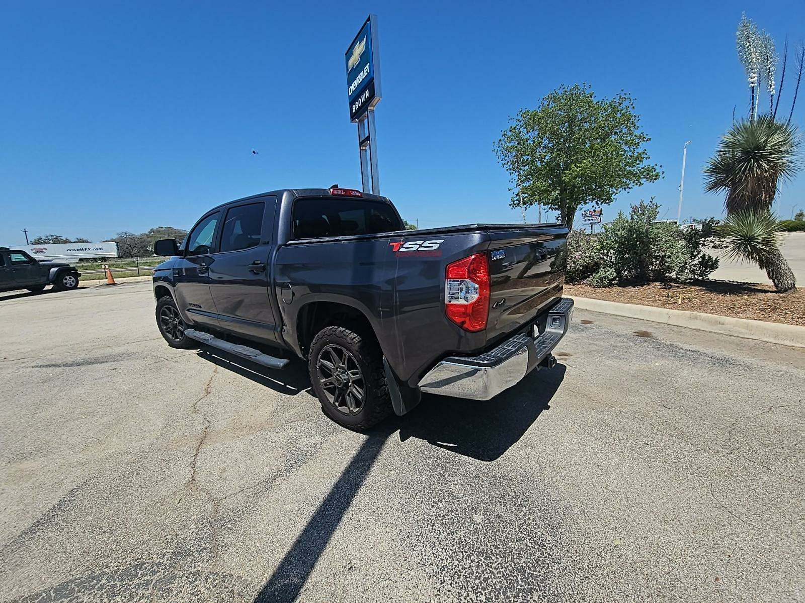 2020 Toyota Tundra SR5 AWD
