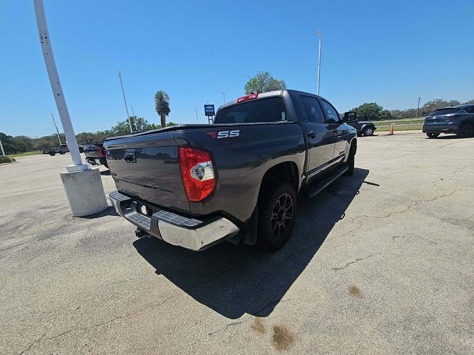 2020 Toyota Tundra SR5 AWD