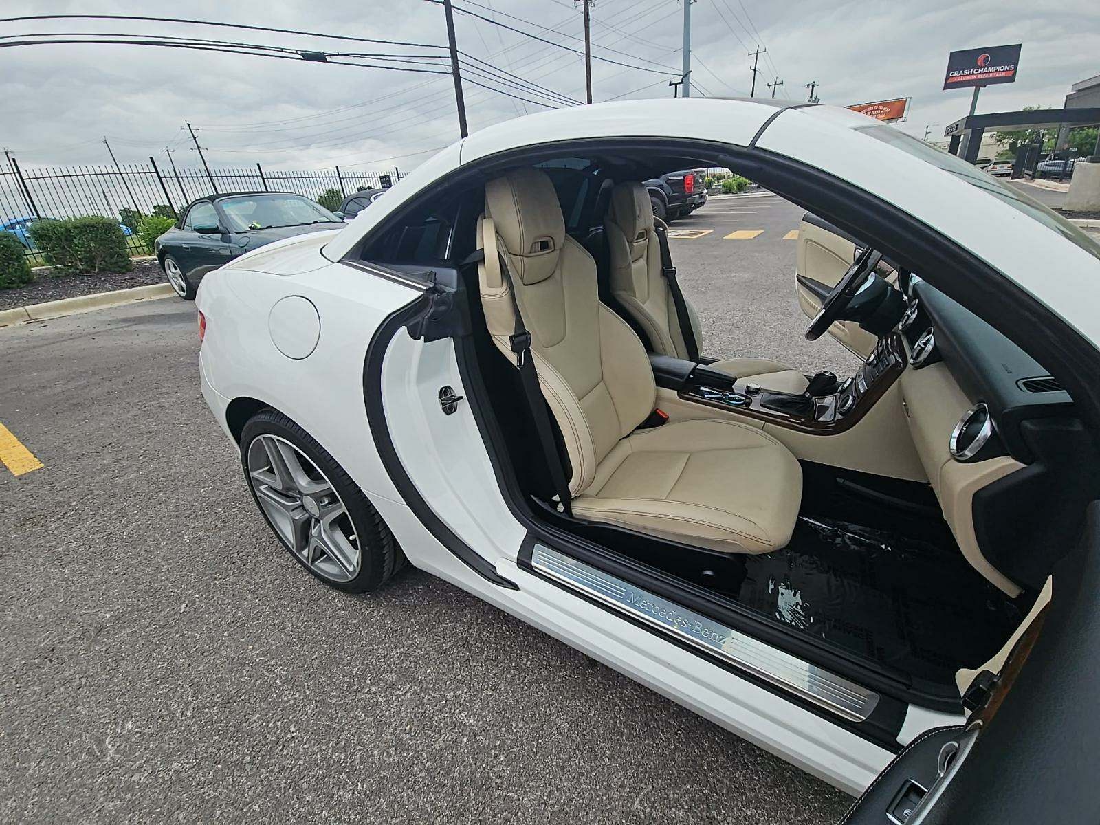 2014 Mercedes-Benz SLK-Class SLK 250 RWD