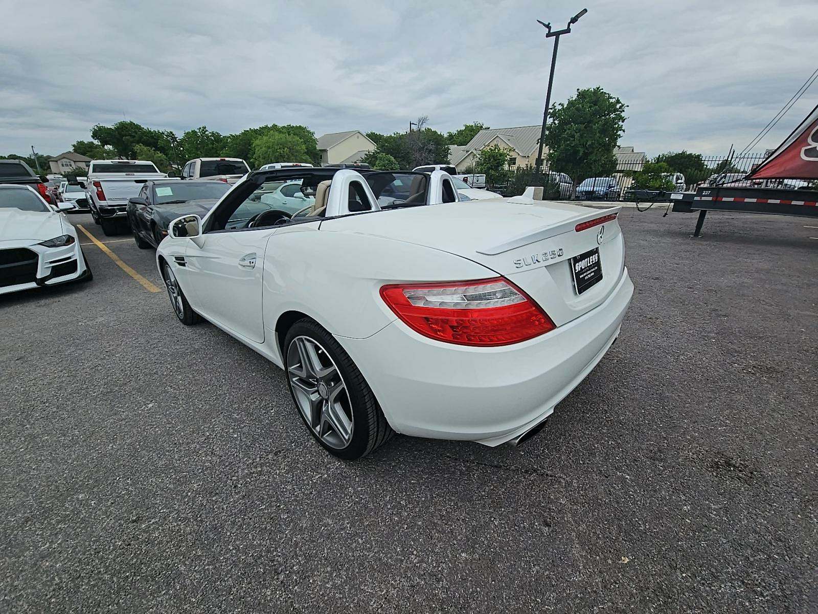 2014 Mercedes-Benz SLK-Class SLK 250 RWD