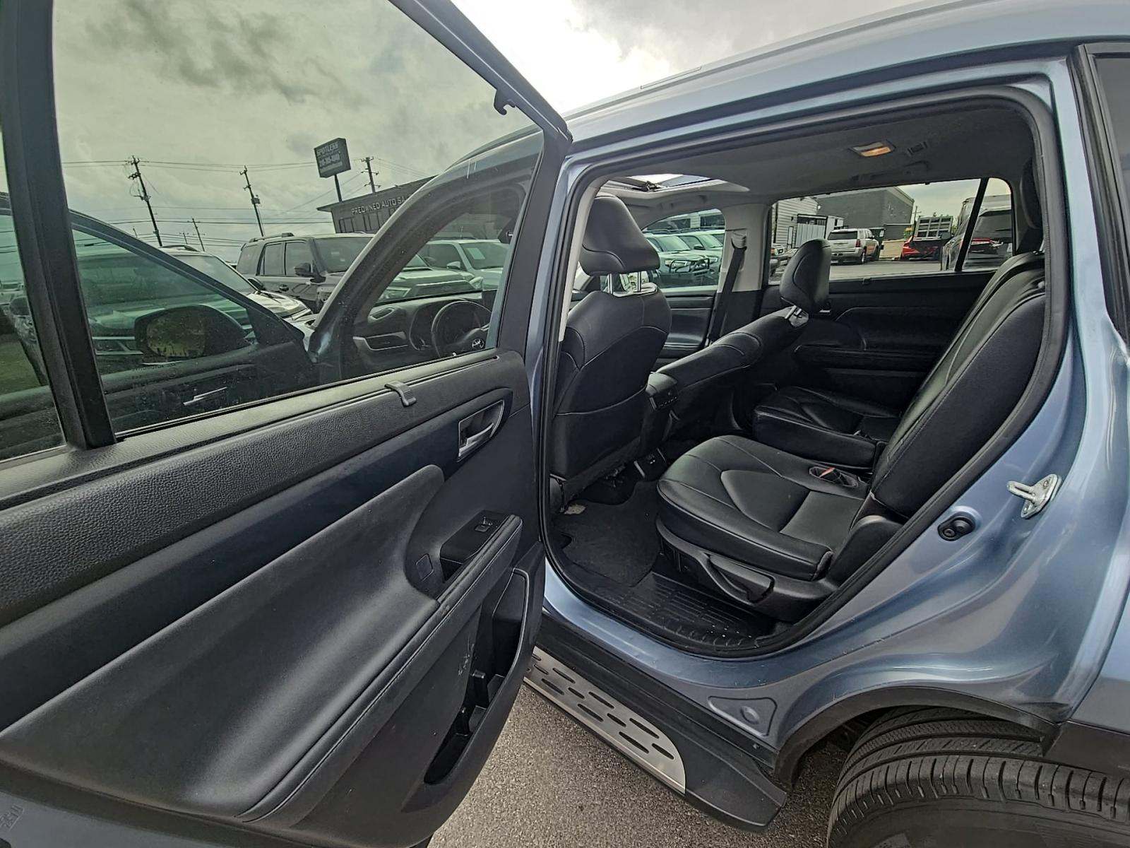 2021 Toyota Highlander XLE FWD