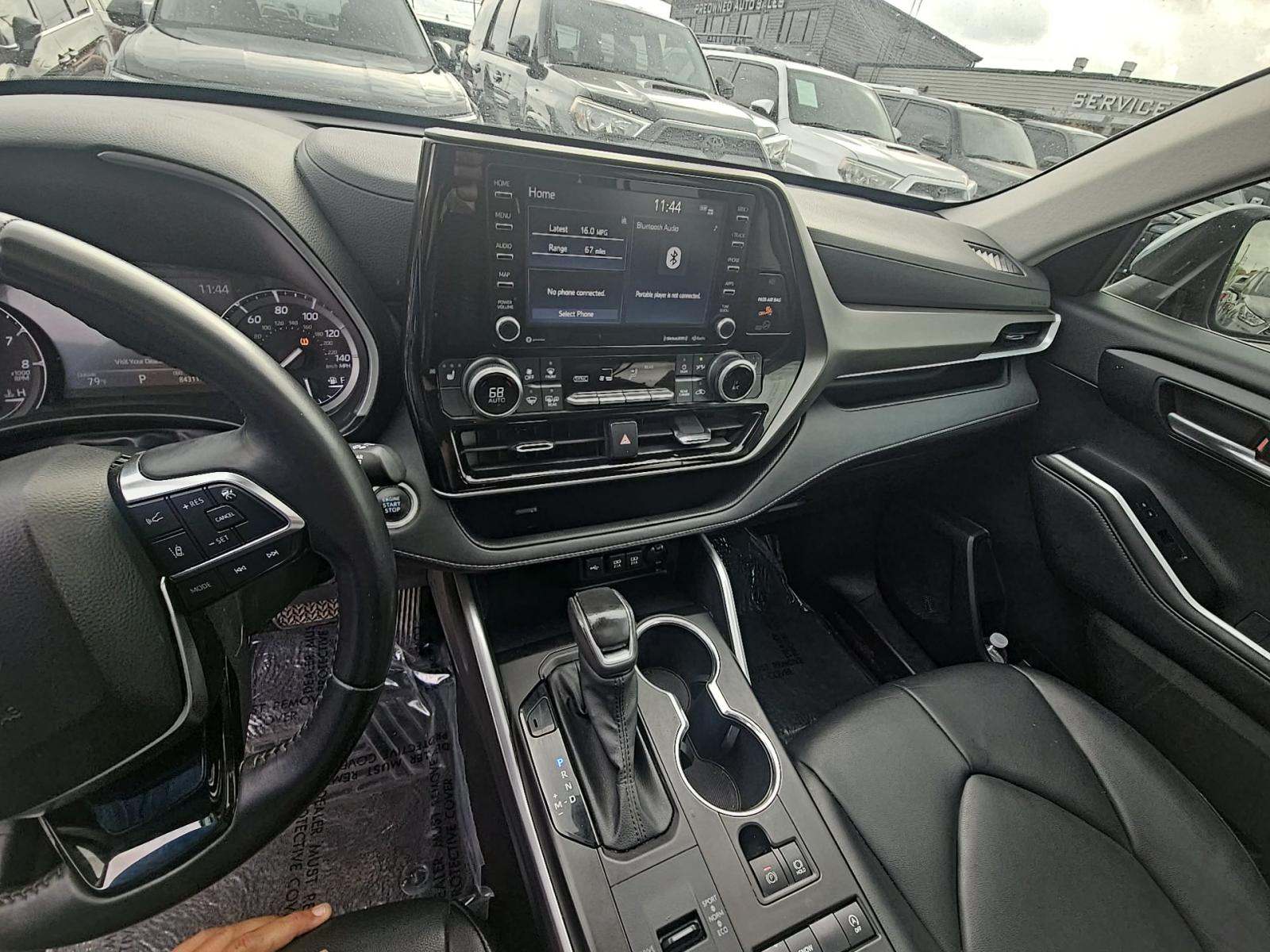 2021 Toyota Highlander XLE FWD