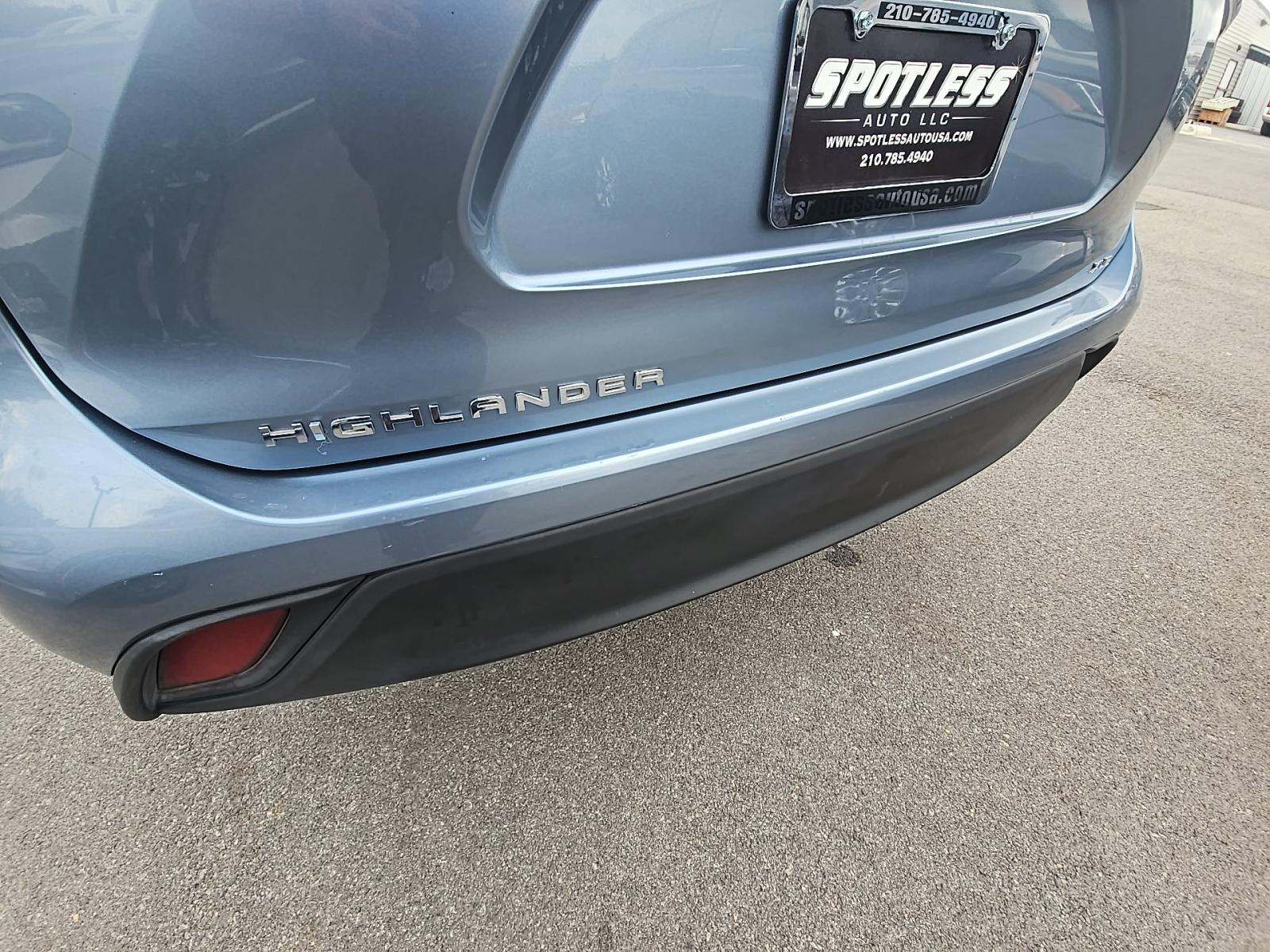 2021 Toyota Highlander XLE FWD