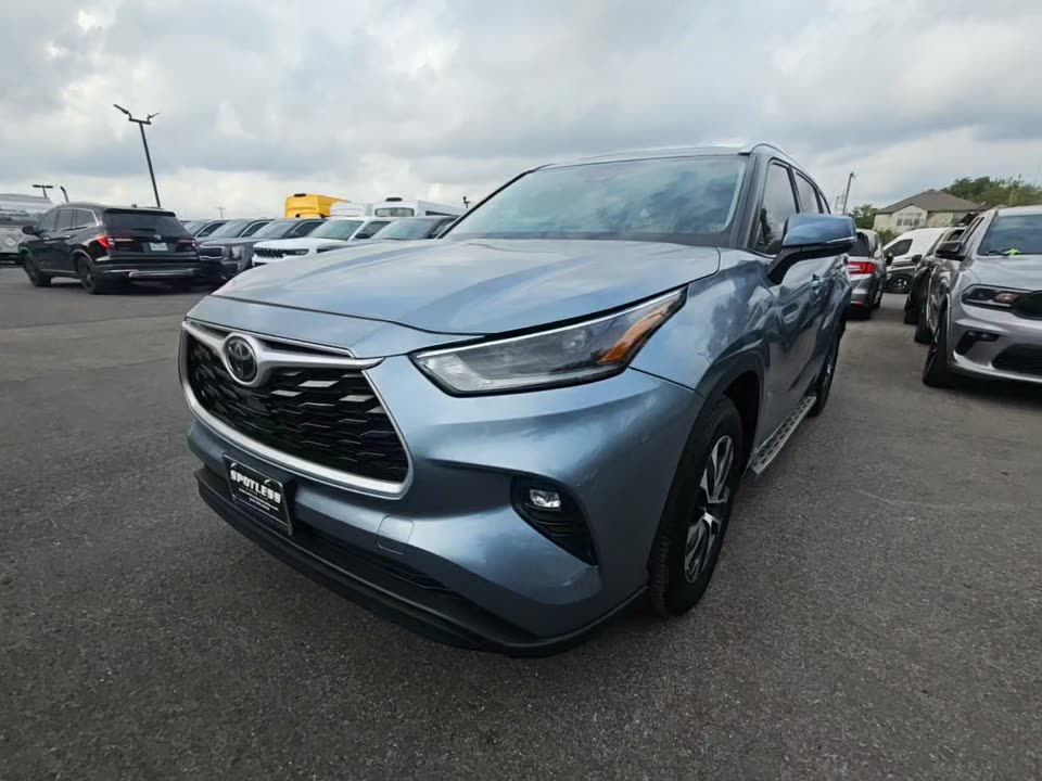 2021 Toyota Highlander XLE FWD