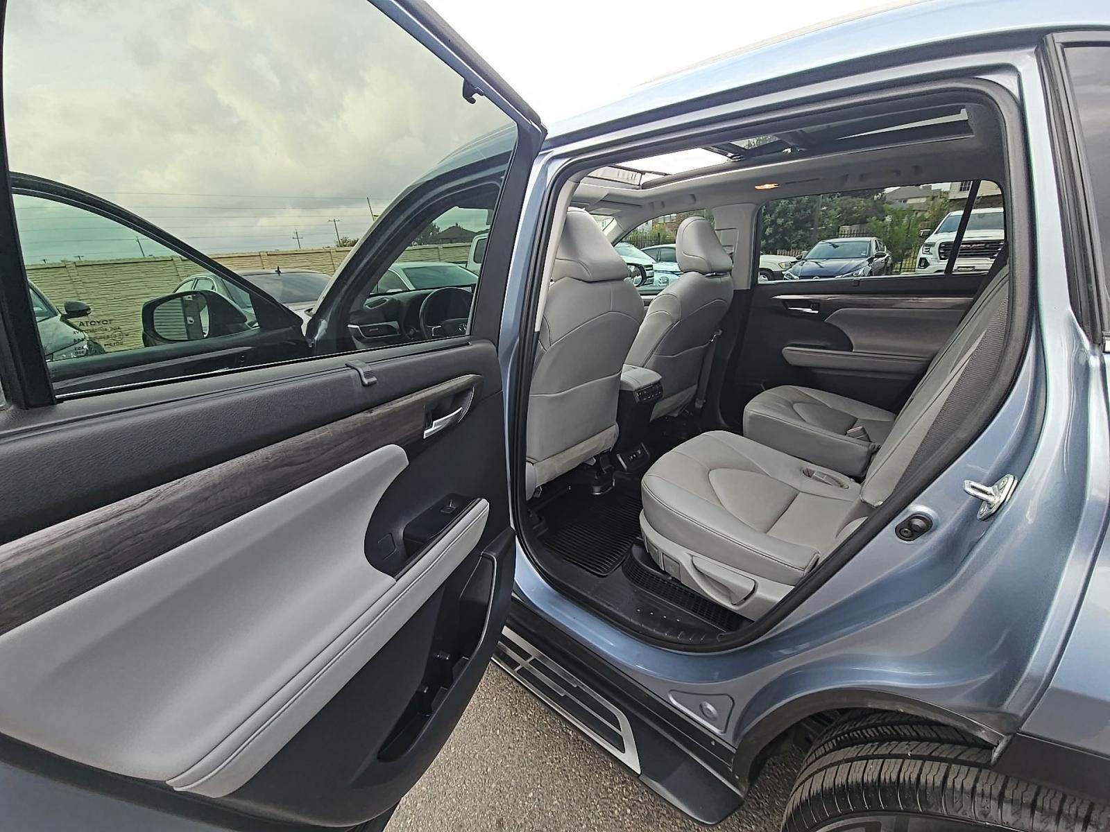 2021 Toyota Highlander Hybrid Platinum FWD