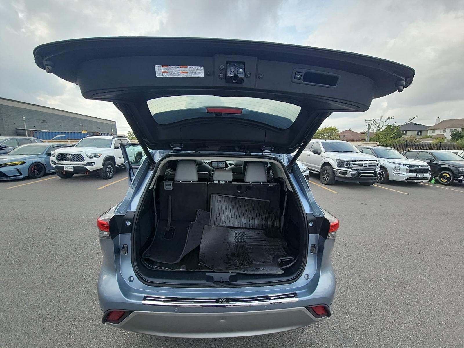 2021 Toyota Highlander Hybrid Platinum FWD