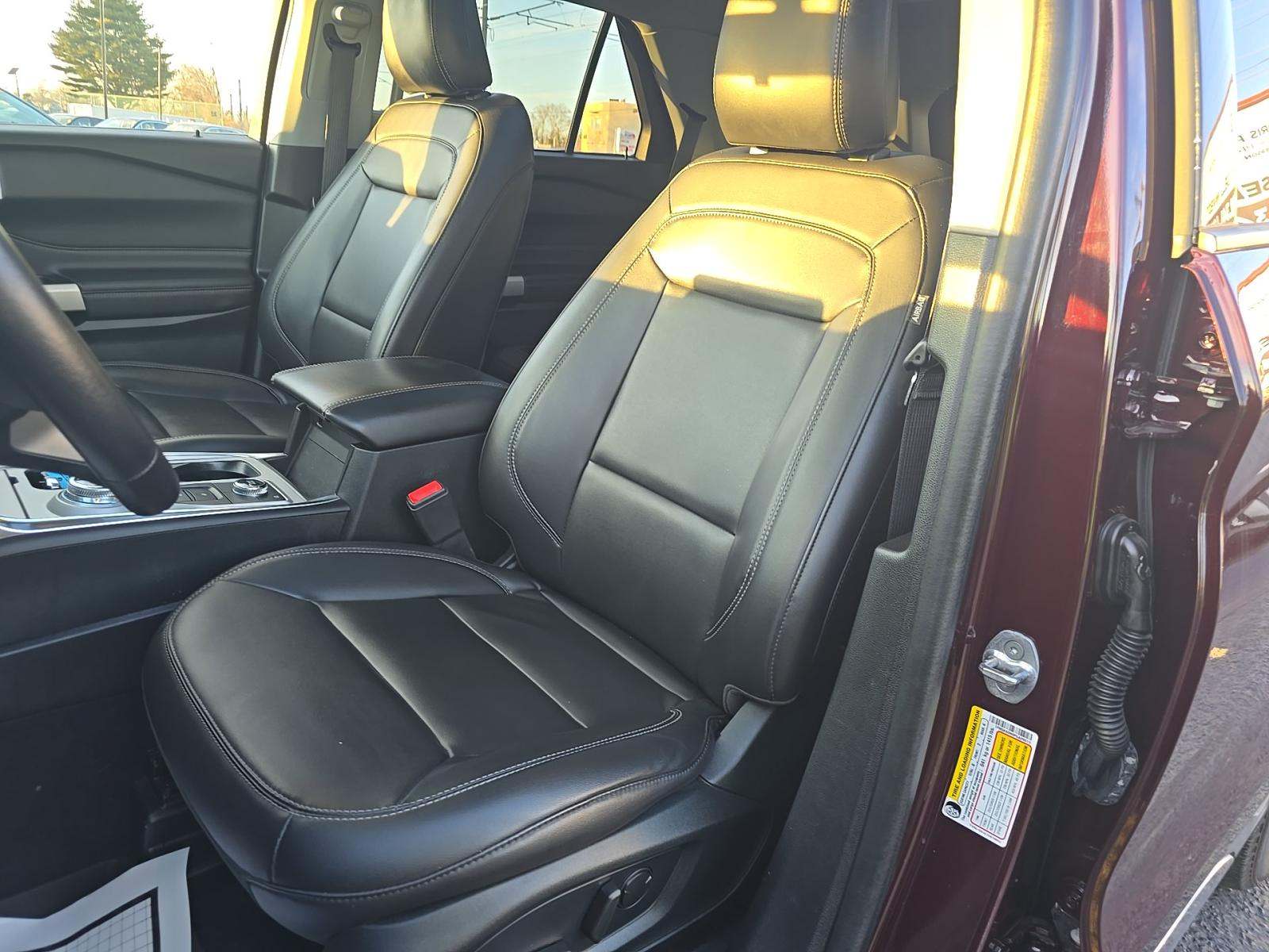 2023 Ford Explorer XLT AWD