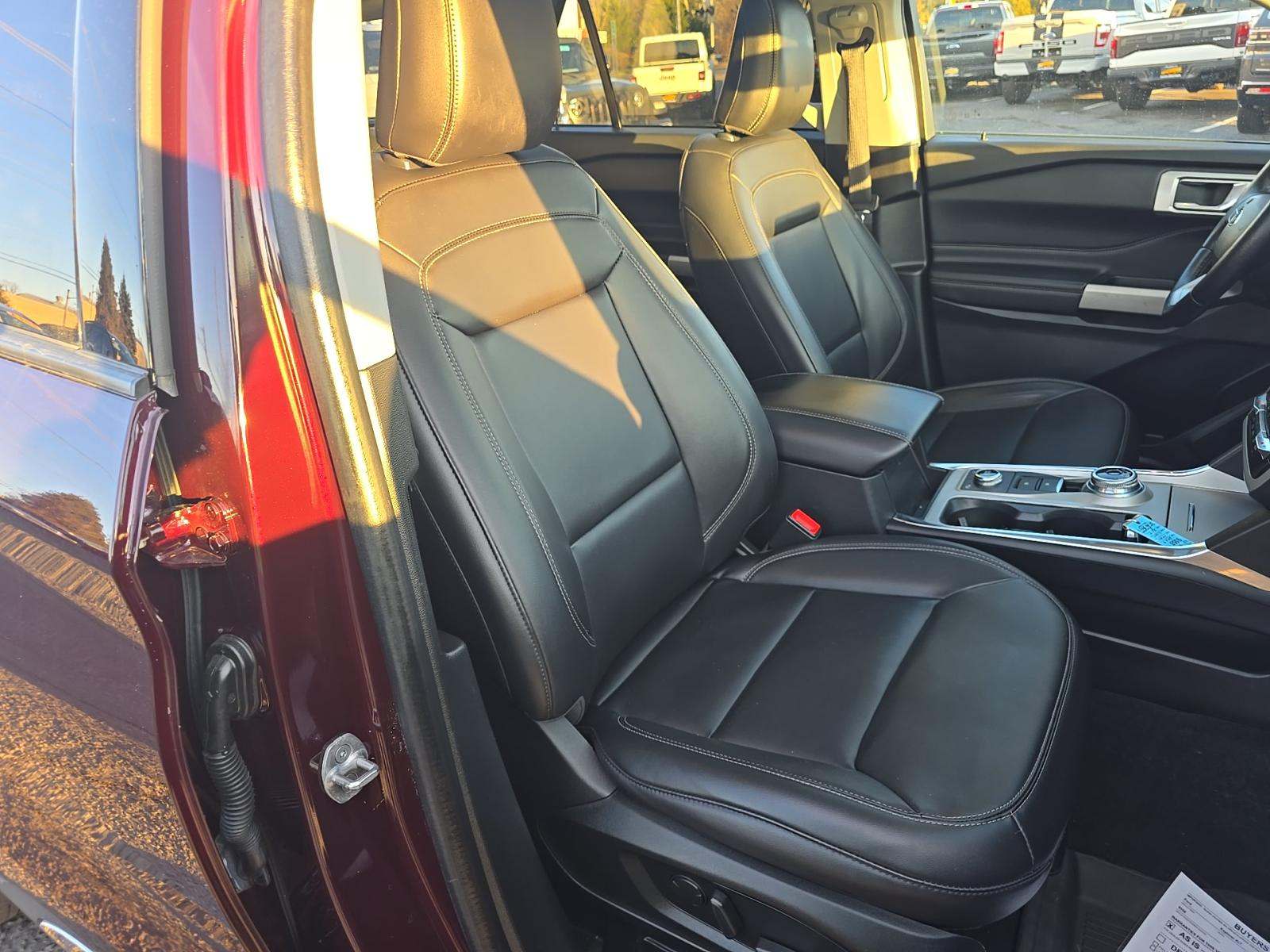 2023 Ford Explorer XLT AWD