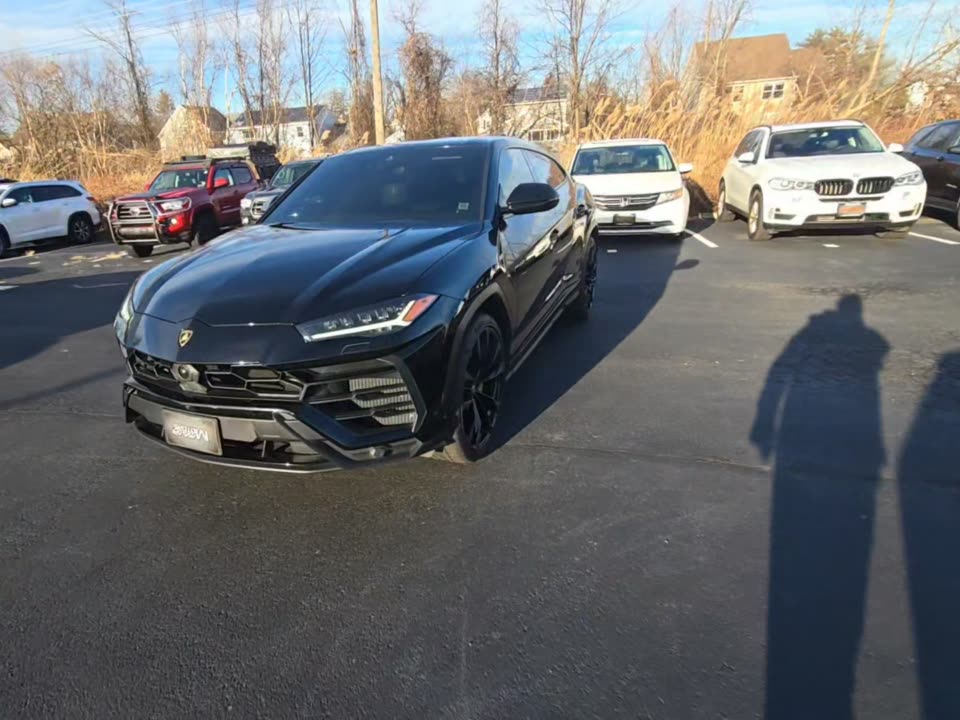 2022 Lamborghini Urus Base AWD