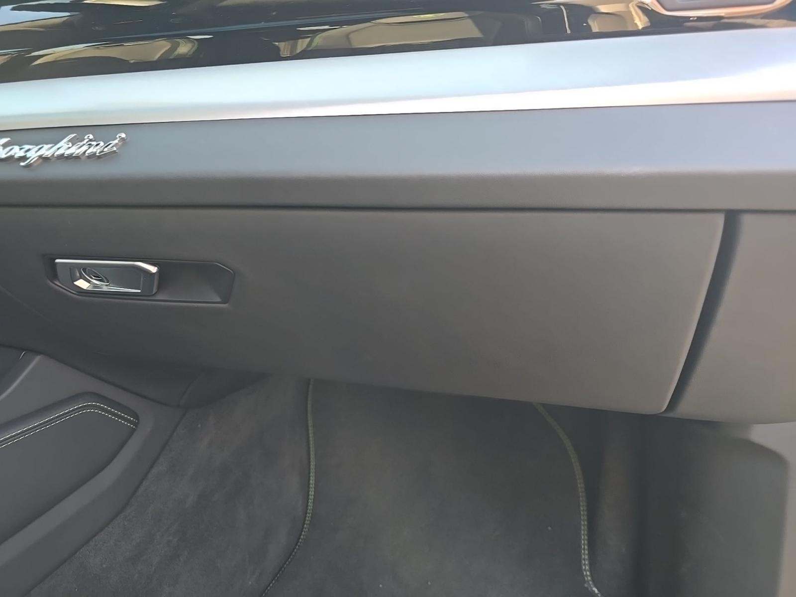 2022 Lamborghini Urus Base AWD