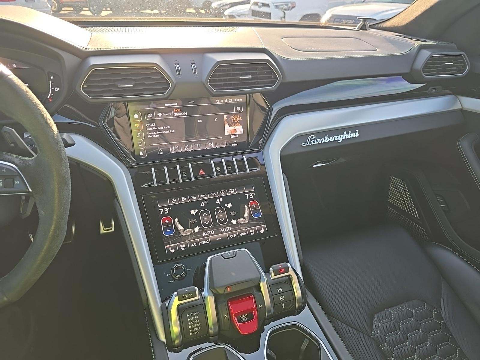 2022 Lamborghini Urus Base AWD