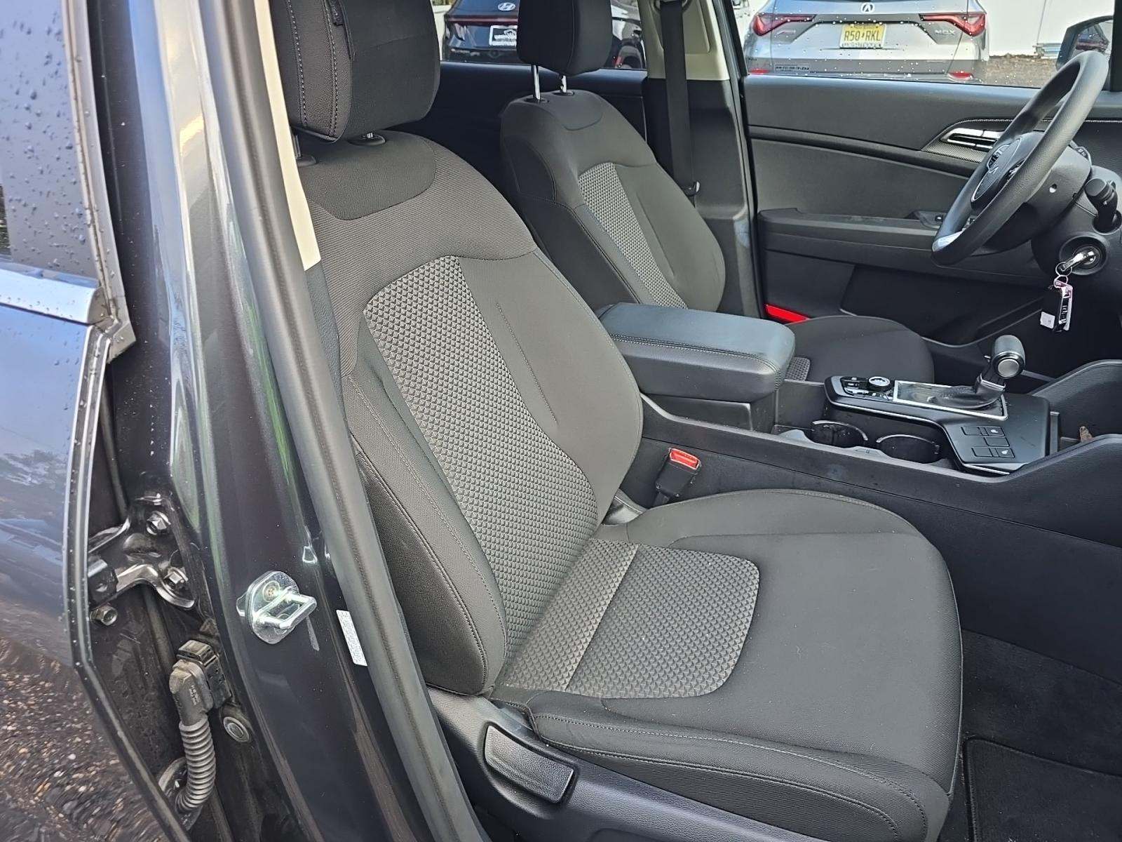 2023 Kia Sportage LX AWD