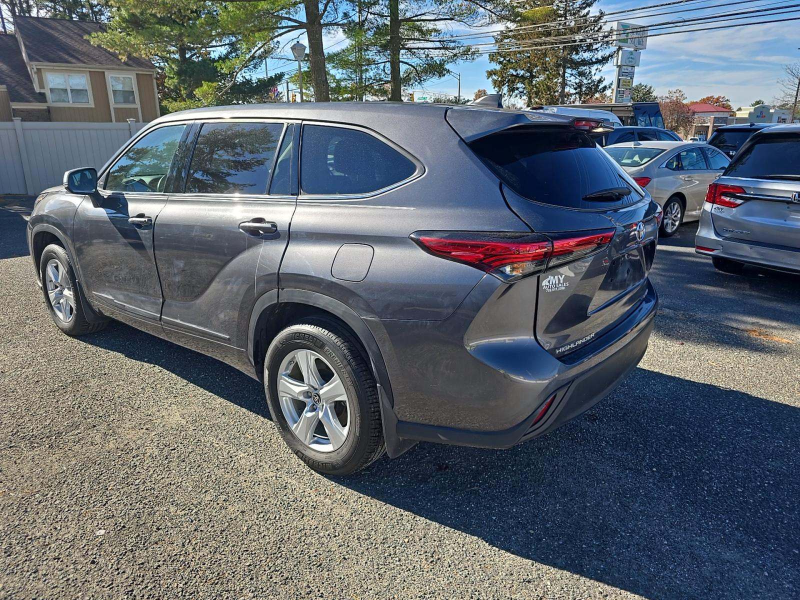 2022 Toyota Highlander LE AWD