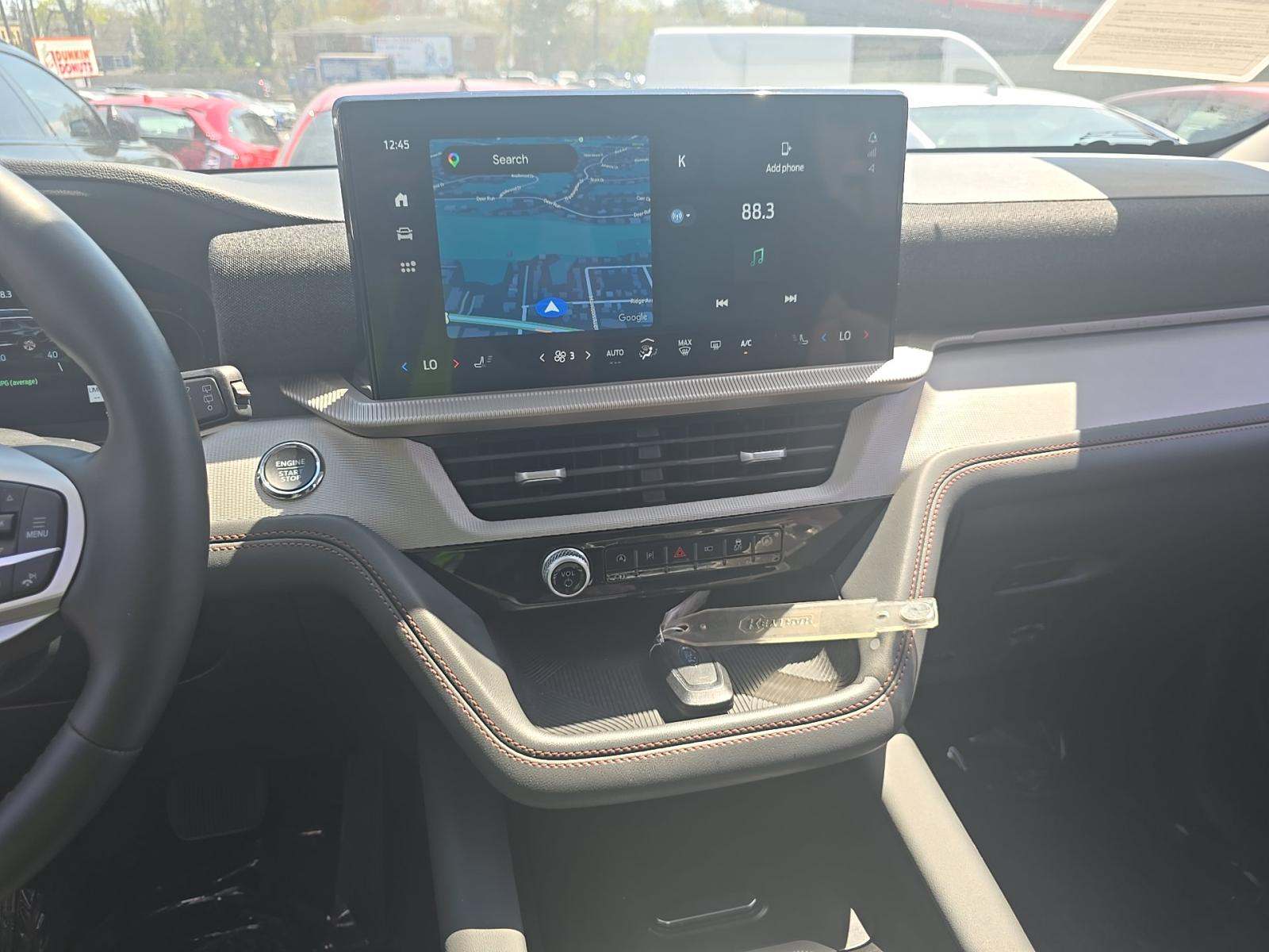 2025 Ford Explorer Active AWD