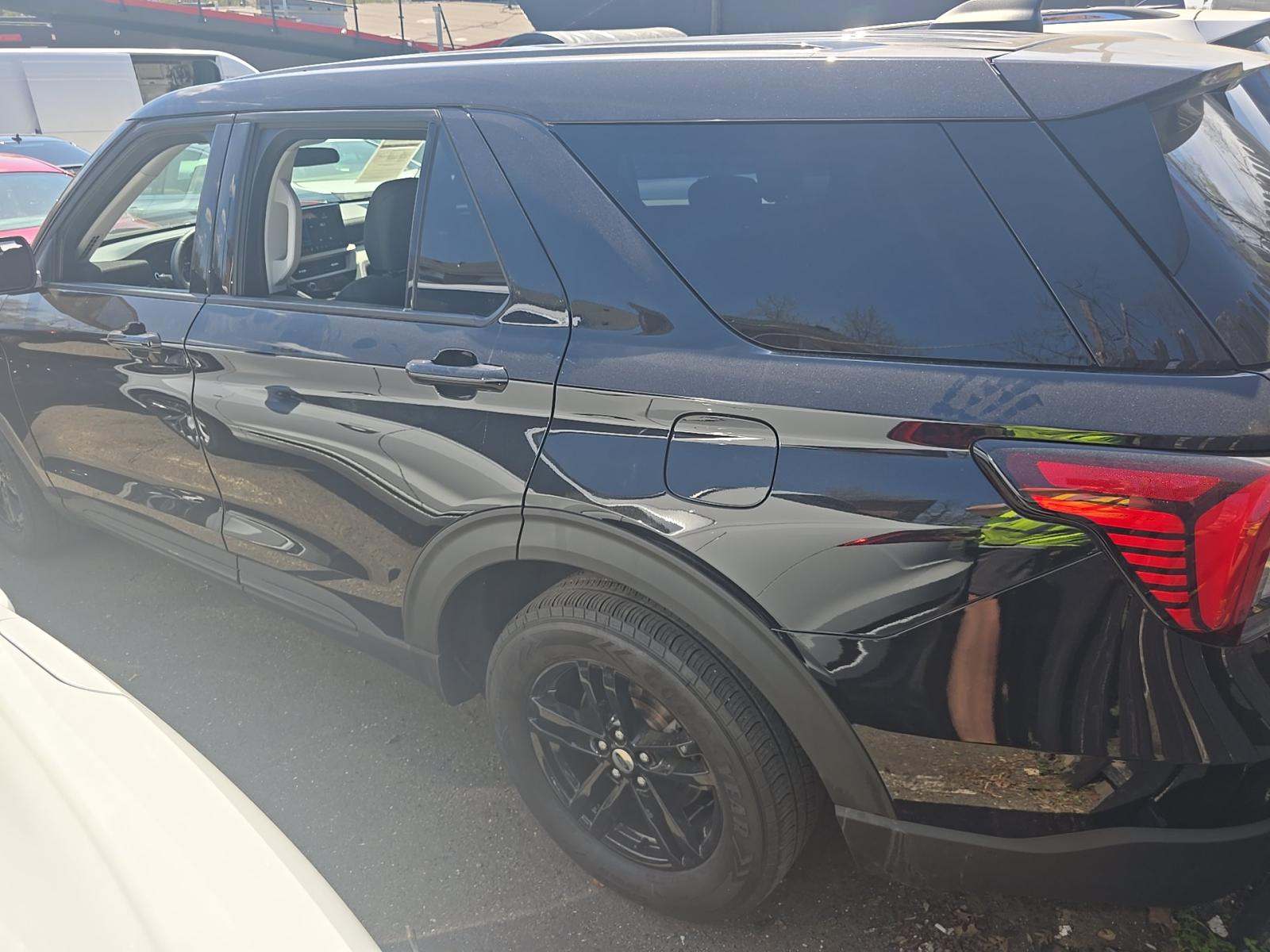 2025 Ford Explorer Active AWD