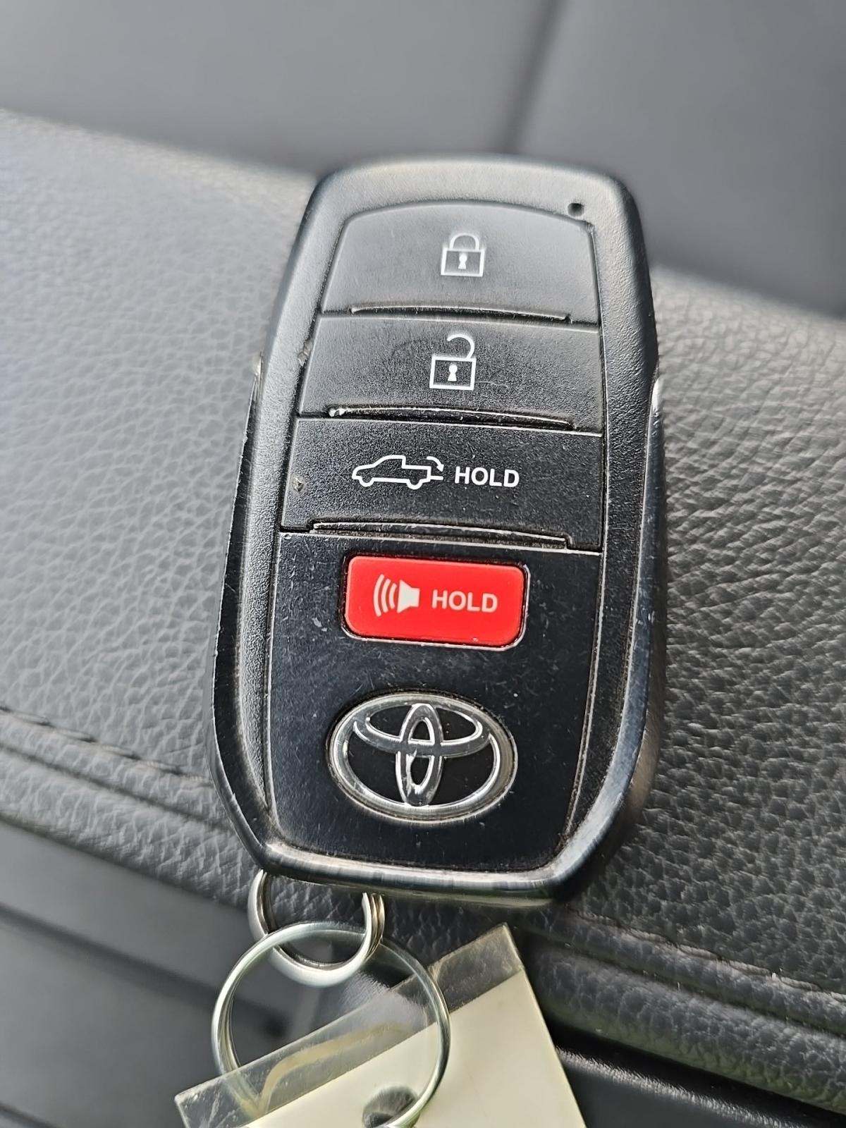 2022 Toyota Tundra SR5 AWD