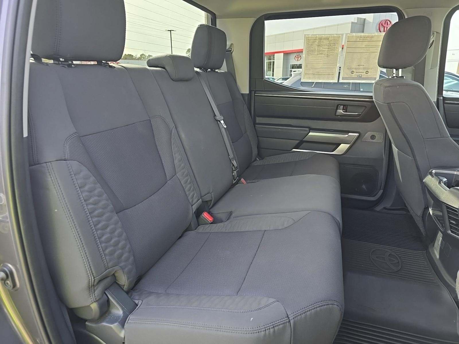 2022 Toyota Tundra SR5 AWD