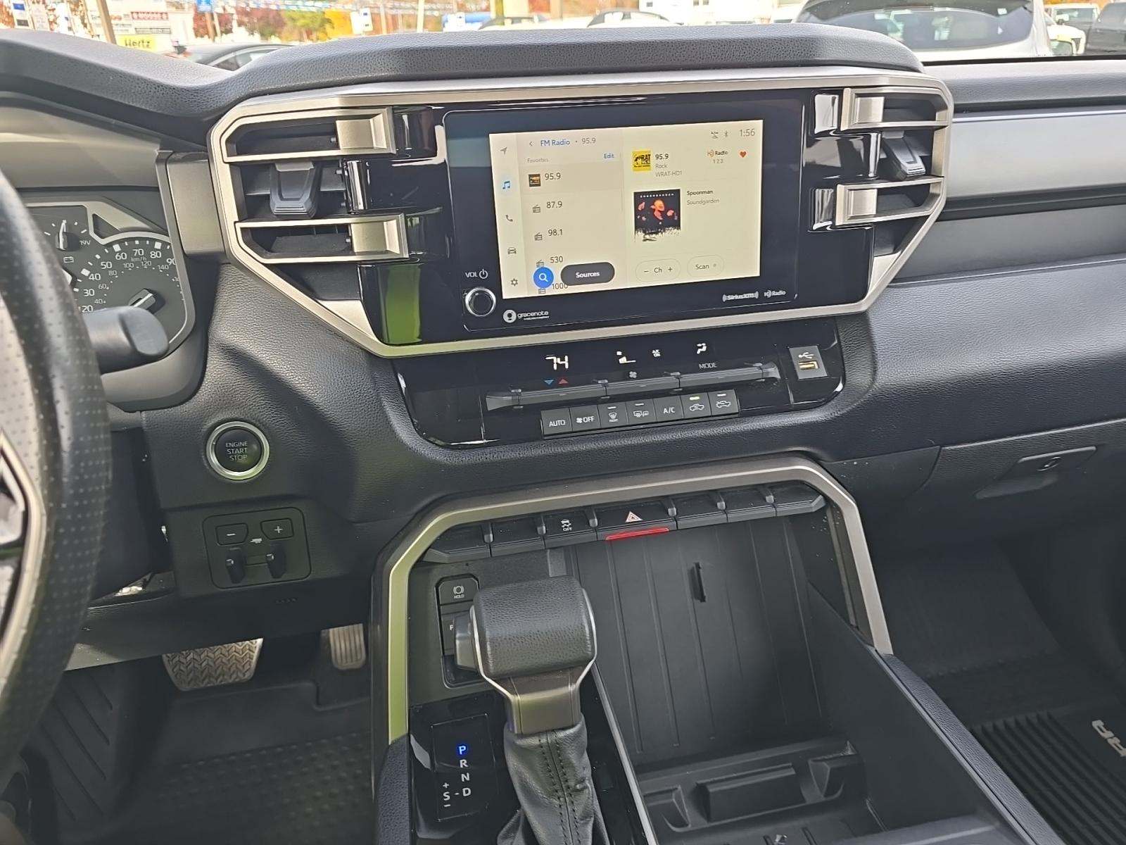 2022 Toyota Tundra SR5 AWD