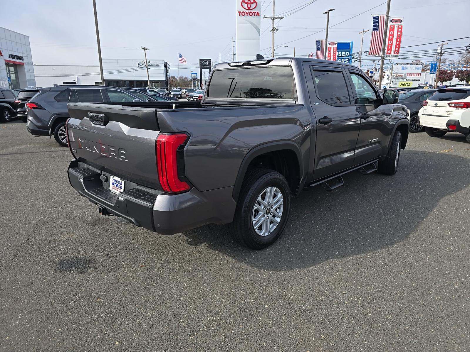 2022 Toyota Tundra SR5 AWD