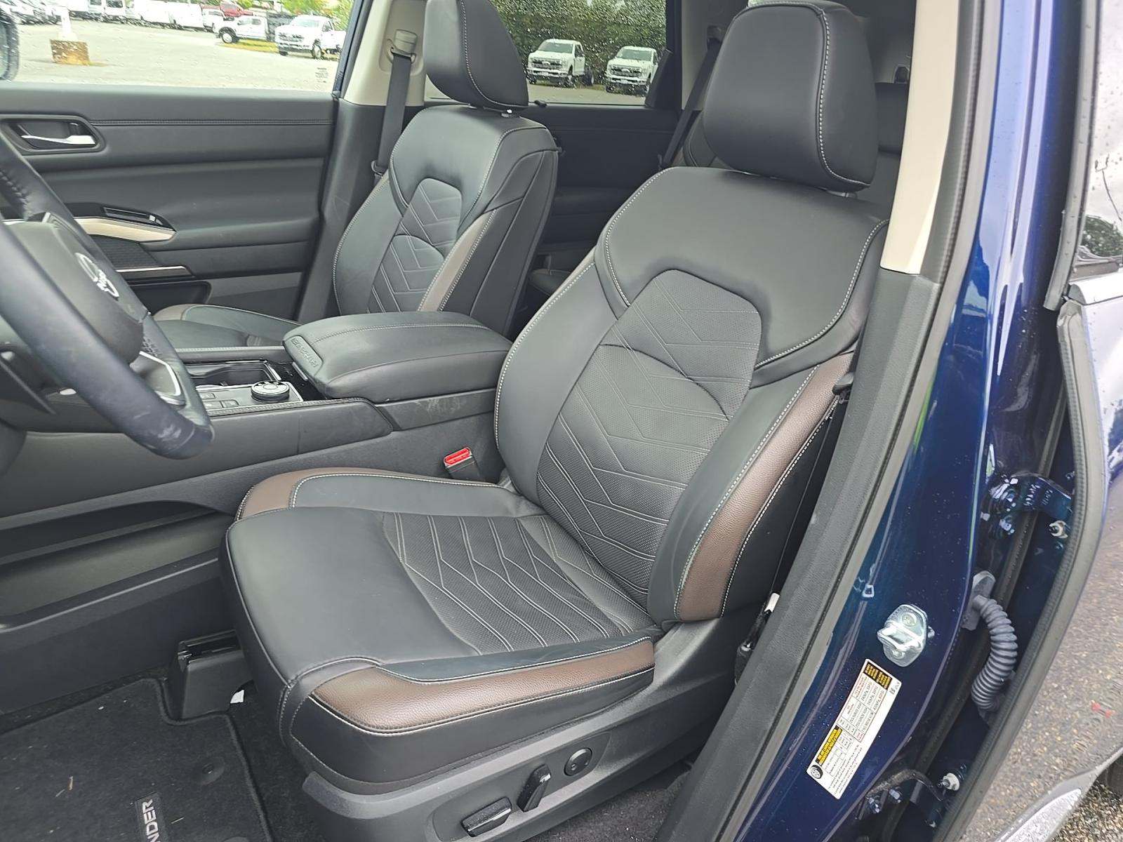 2024 Nissan Pathfinder Platinum AWD