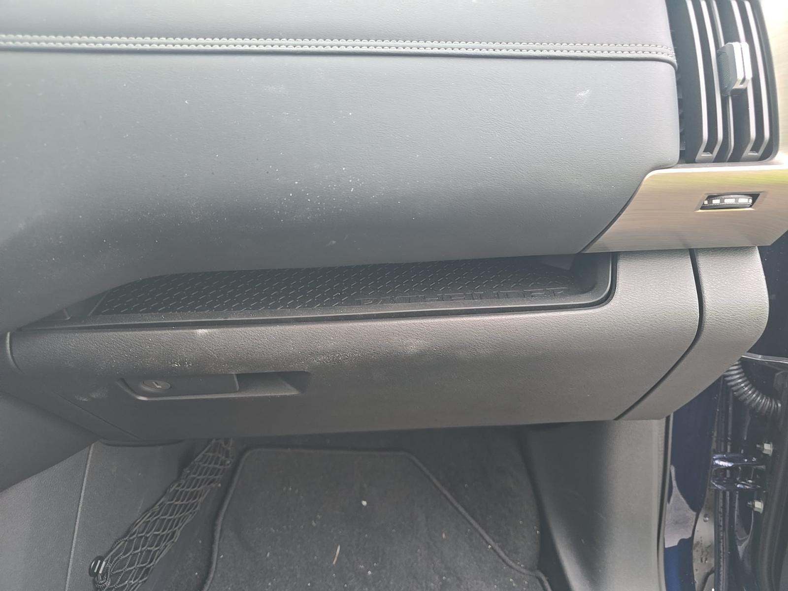 2024 Nissan Pathfinder Platinum AWD