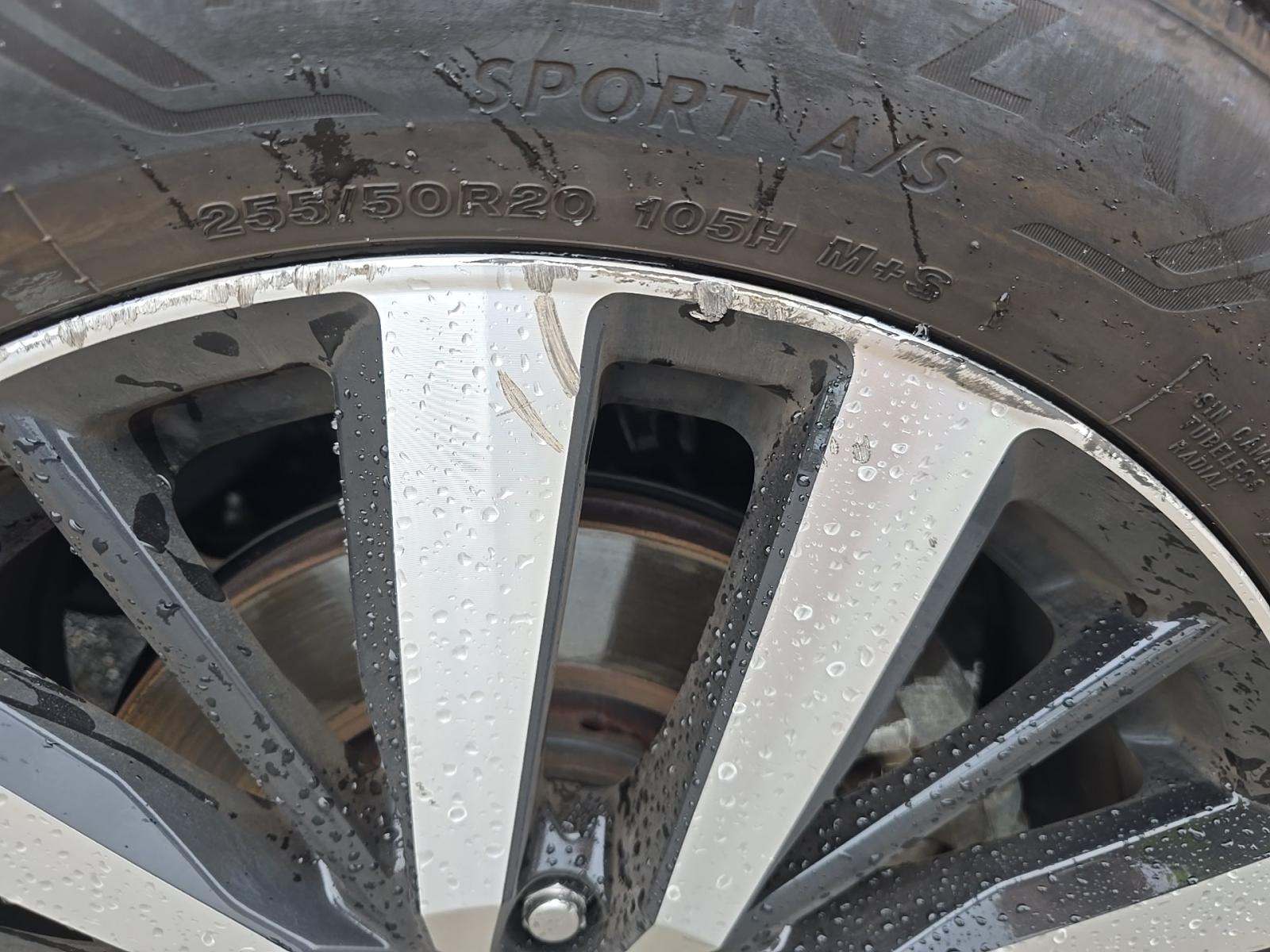 2024 Nissan Pathfinder Platinum AWD