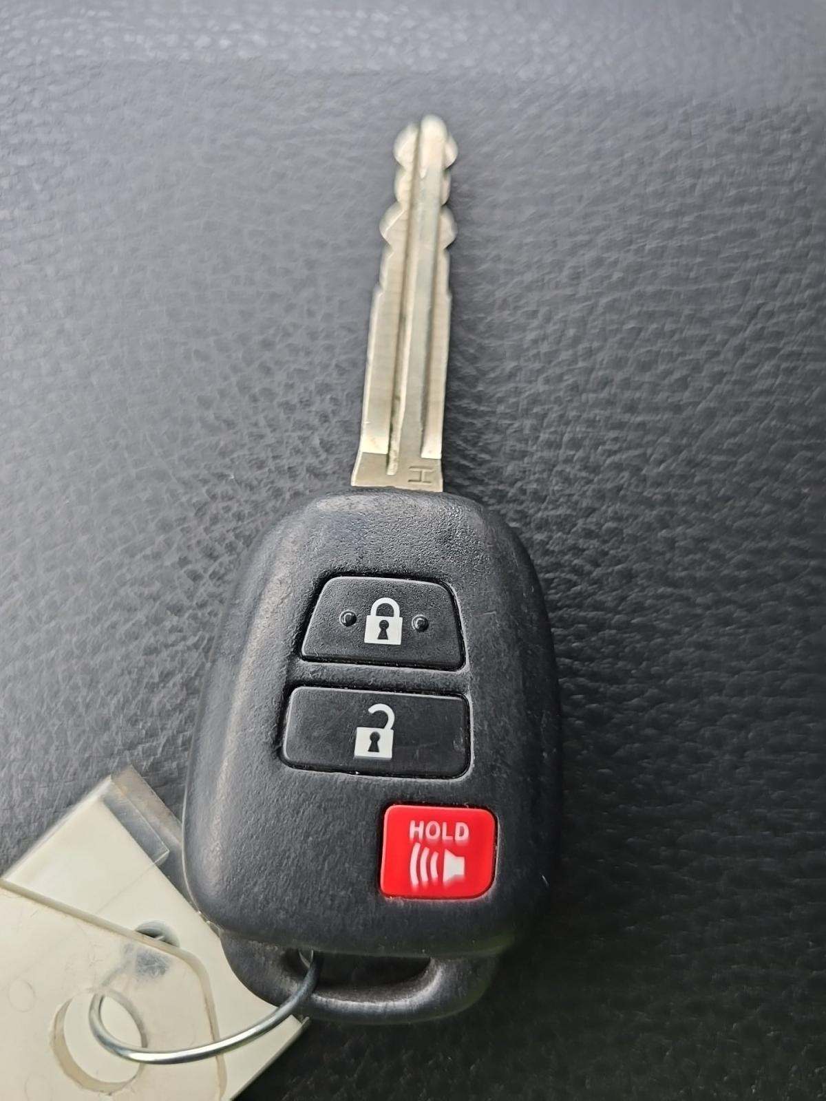 2022 Toyota Tacoma SR5 AWD