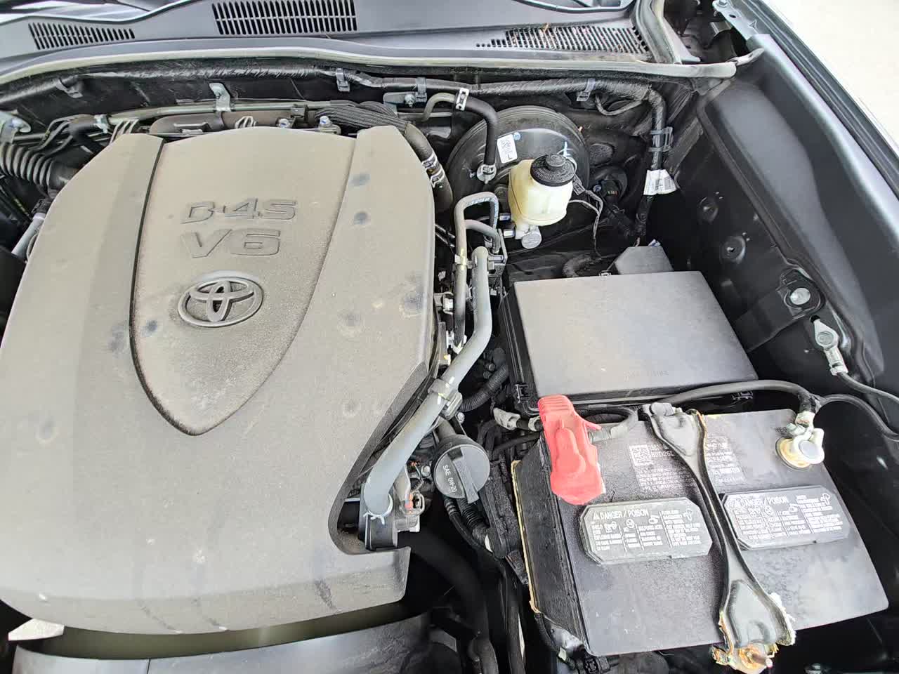 2022 Toyota Tacoma SR5 AWD