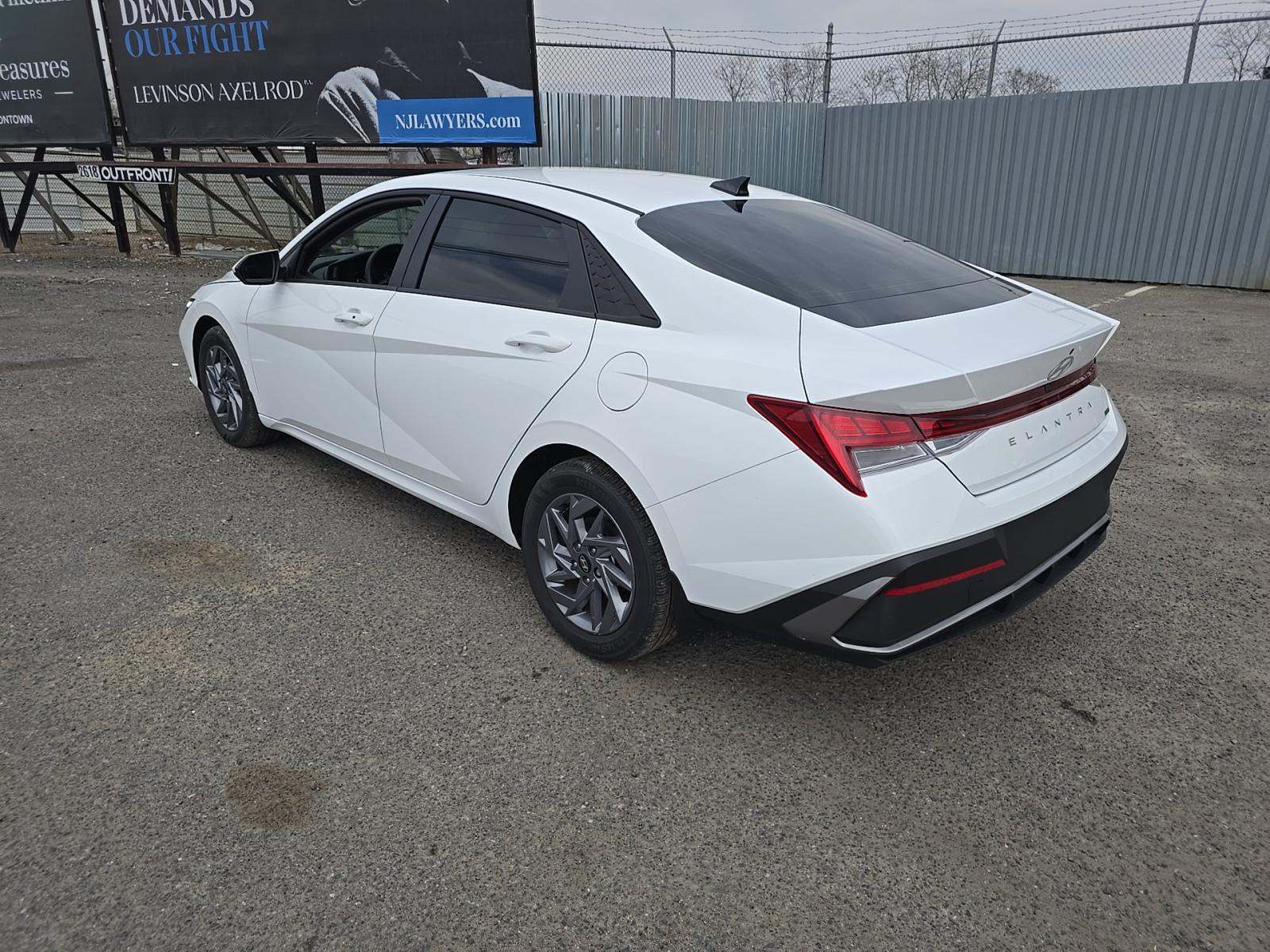 HYUNDAI SONATA - 2